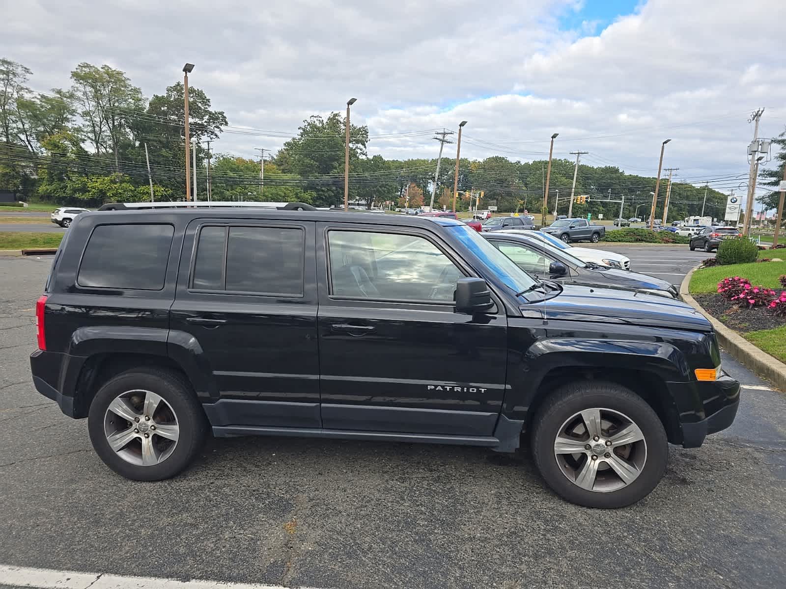 Thumbnail: 2016 Jeep Patriot - 3