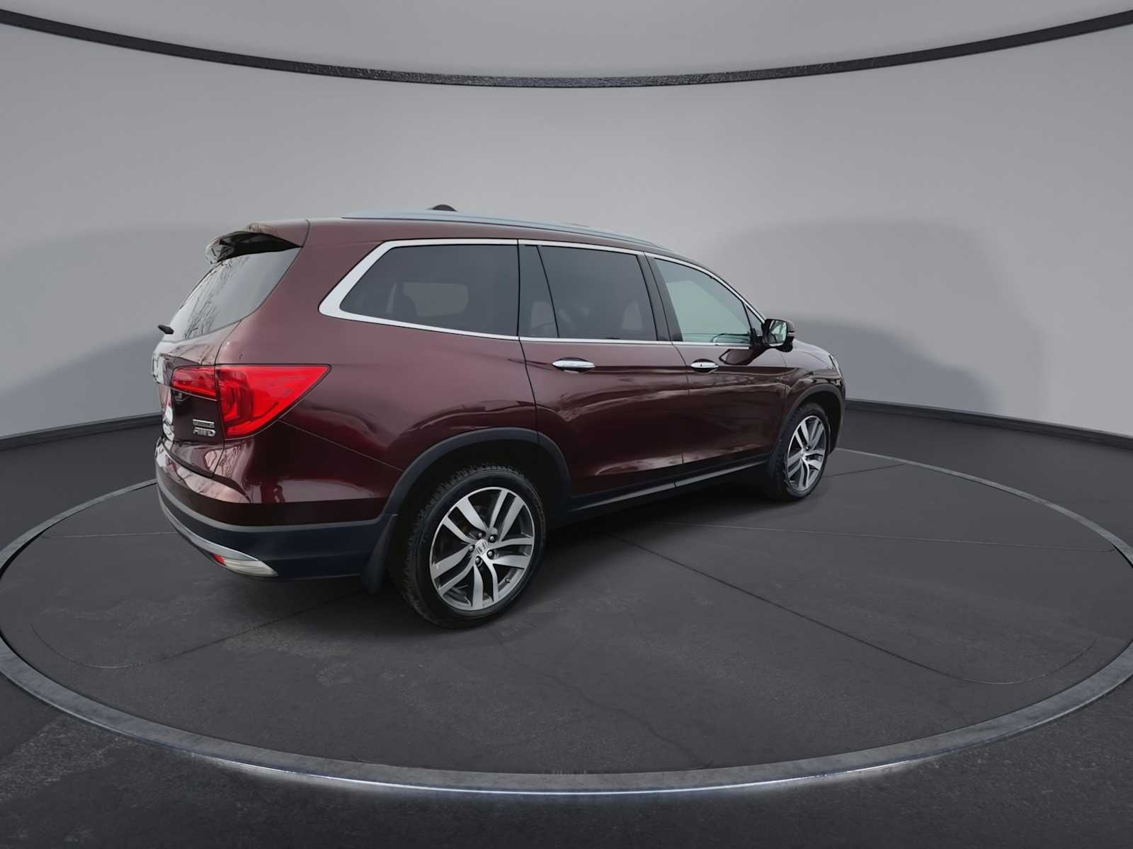 Thumbnail: 2016 Honda Pilot - 8