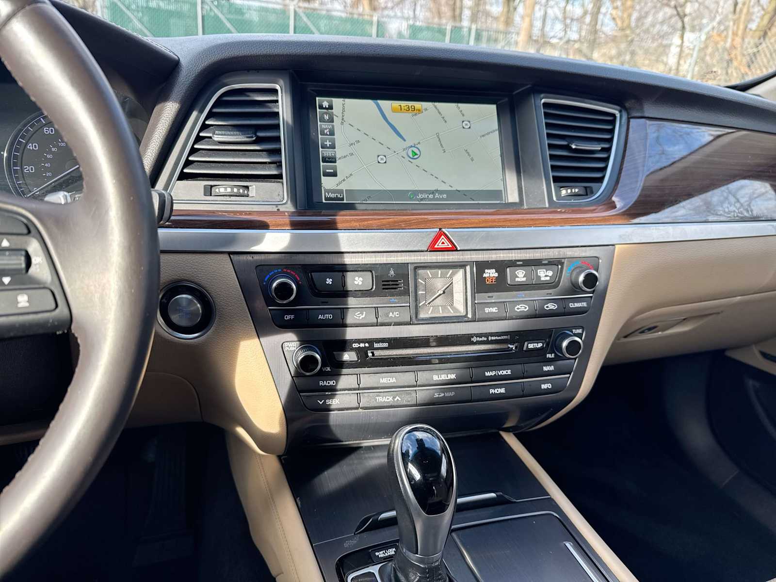 Thumbnail: 2015 Hyundai Genesis - 27