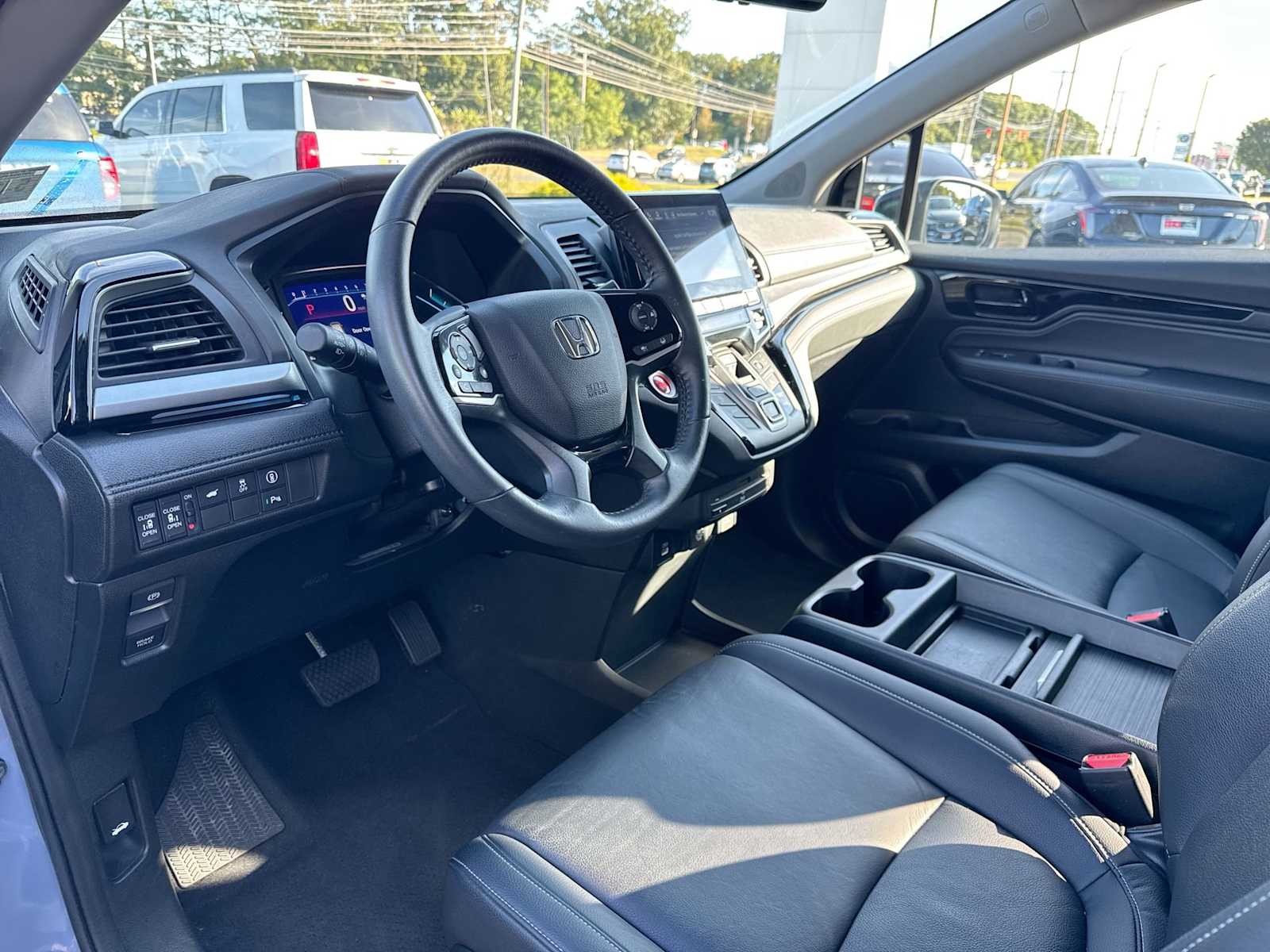 Thumbnail: 2023 Honda Odyssey - 10