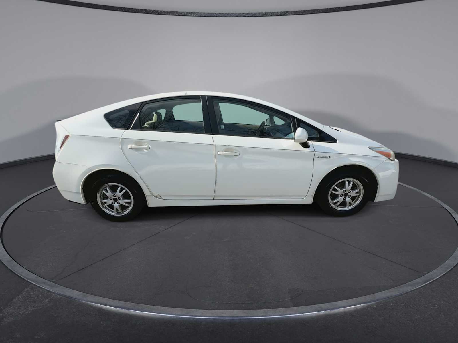 Thumbnail: 2010 Toyota Prius - 9