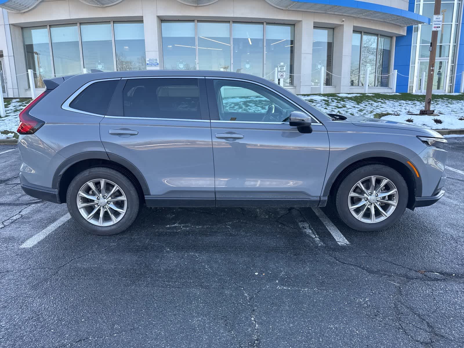 Thumbnail: 2023 Honda CR-V - 6