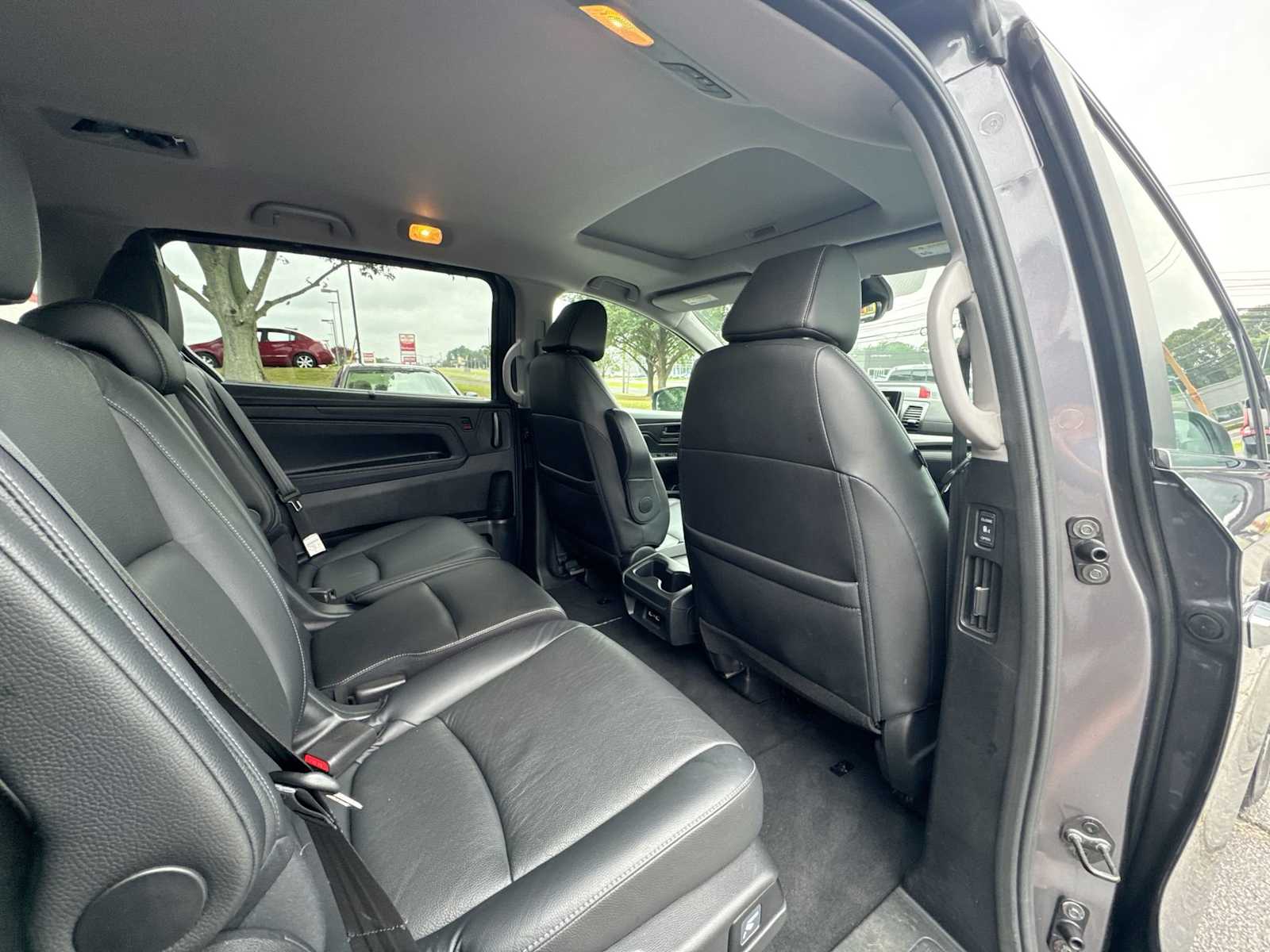 Thumbnail: 2022 Honda Odyssey - 14