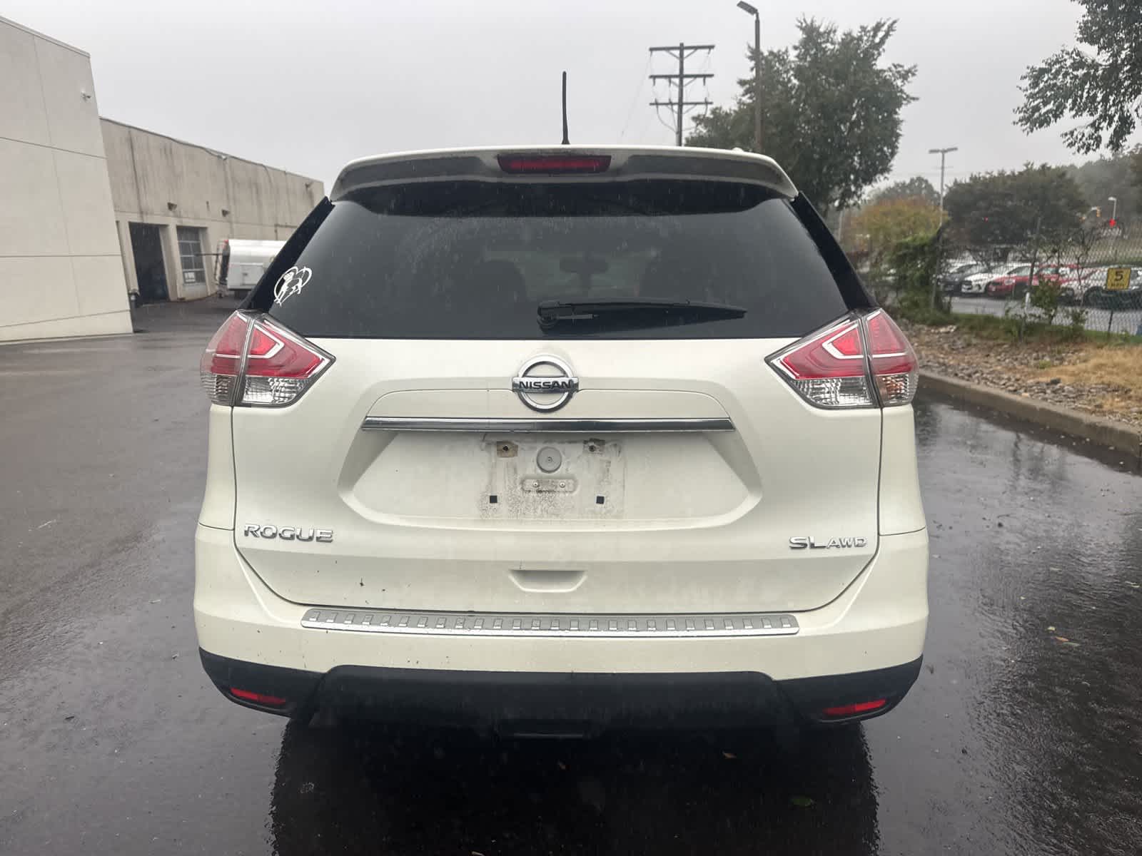 Thumbnail: 2016 Nissan Rogue - 4