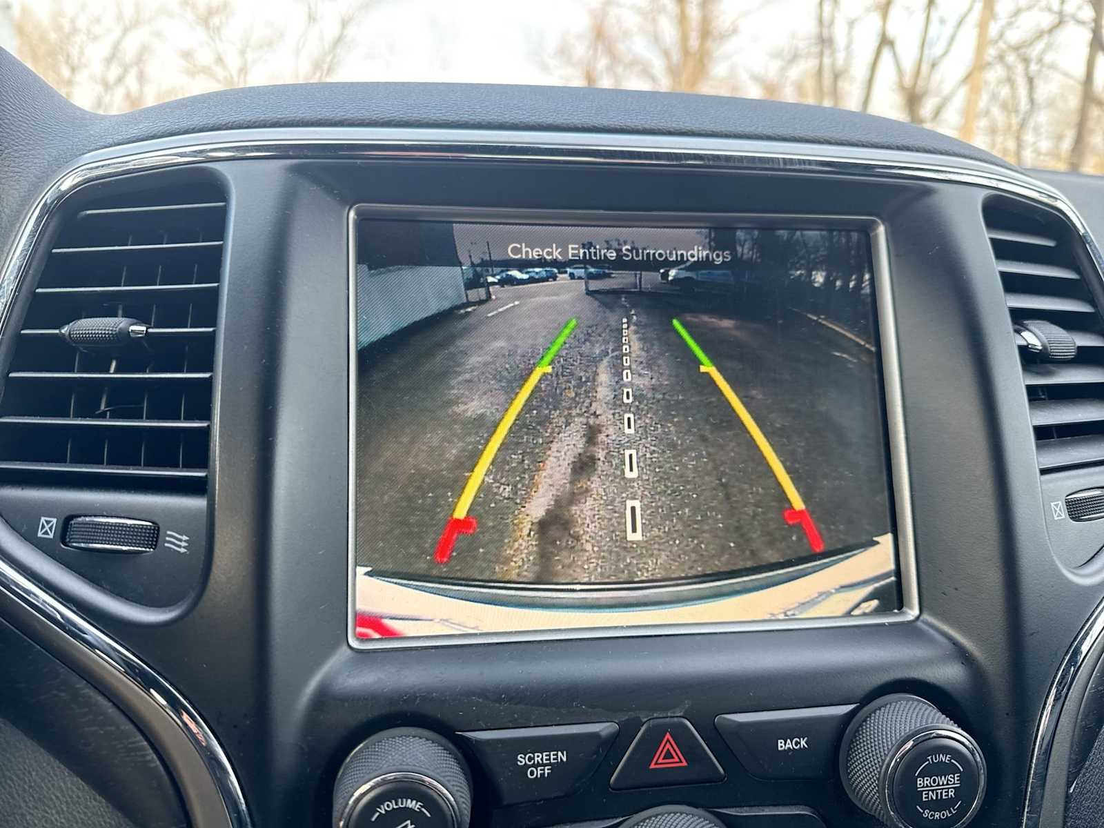 Thumbnail: 2017 Jeep Grand Cherokee - 28