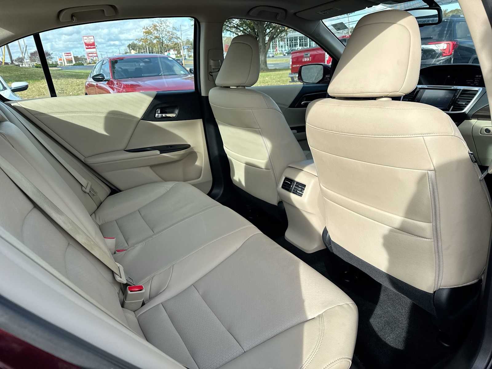 Thumbnail: 2017 Honda Accord - 14