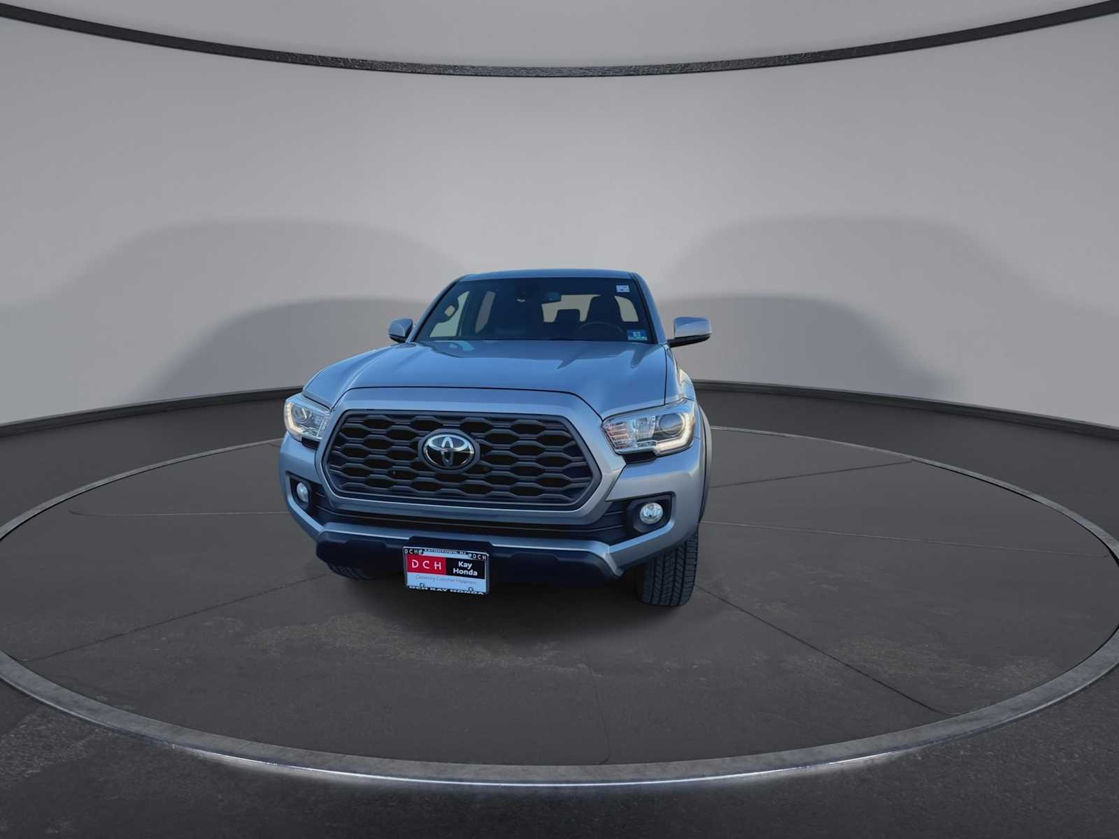 Thumbnail: 2020 Toyota Tacoma - 3