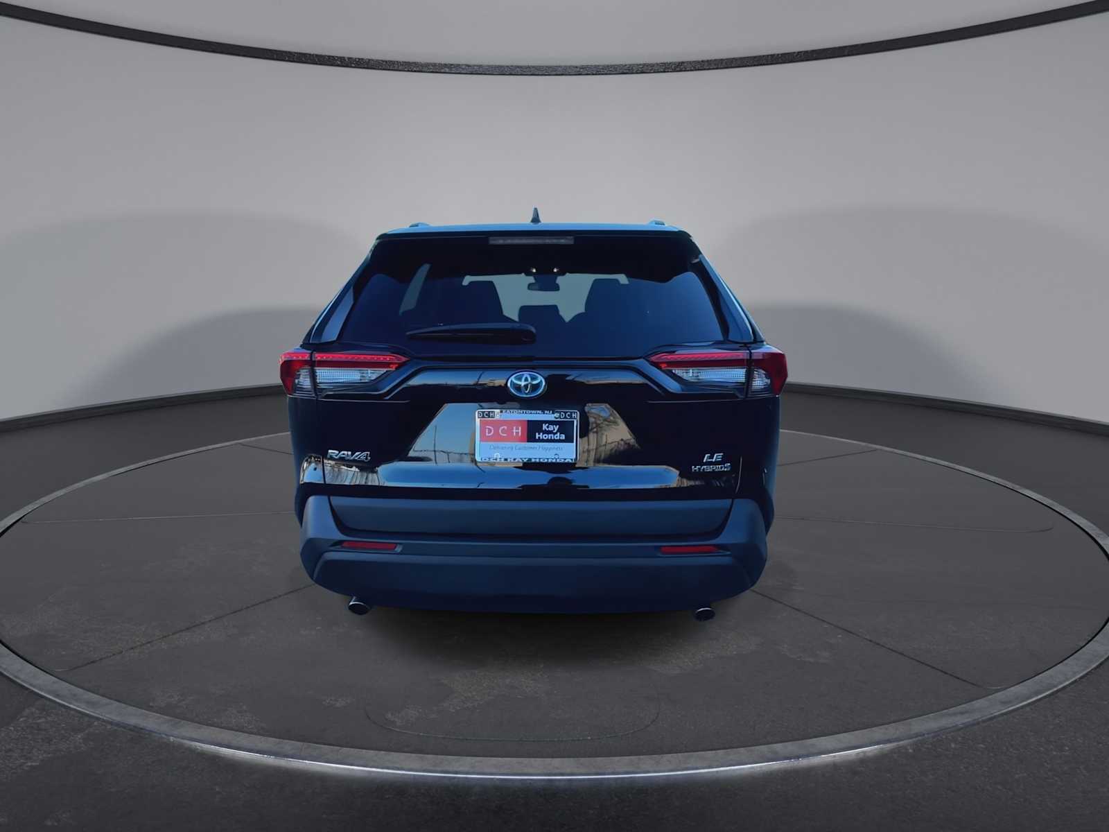 Thumbnail: 2022 Toyota RAV4 - 7