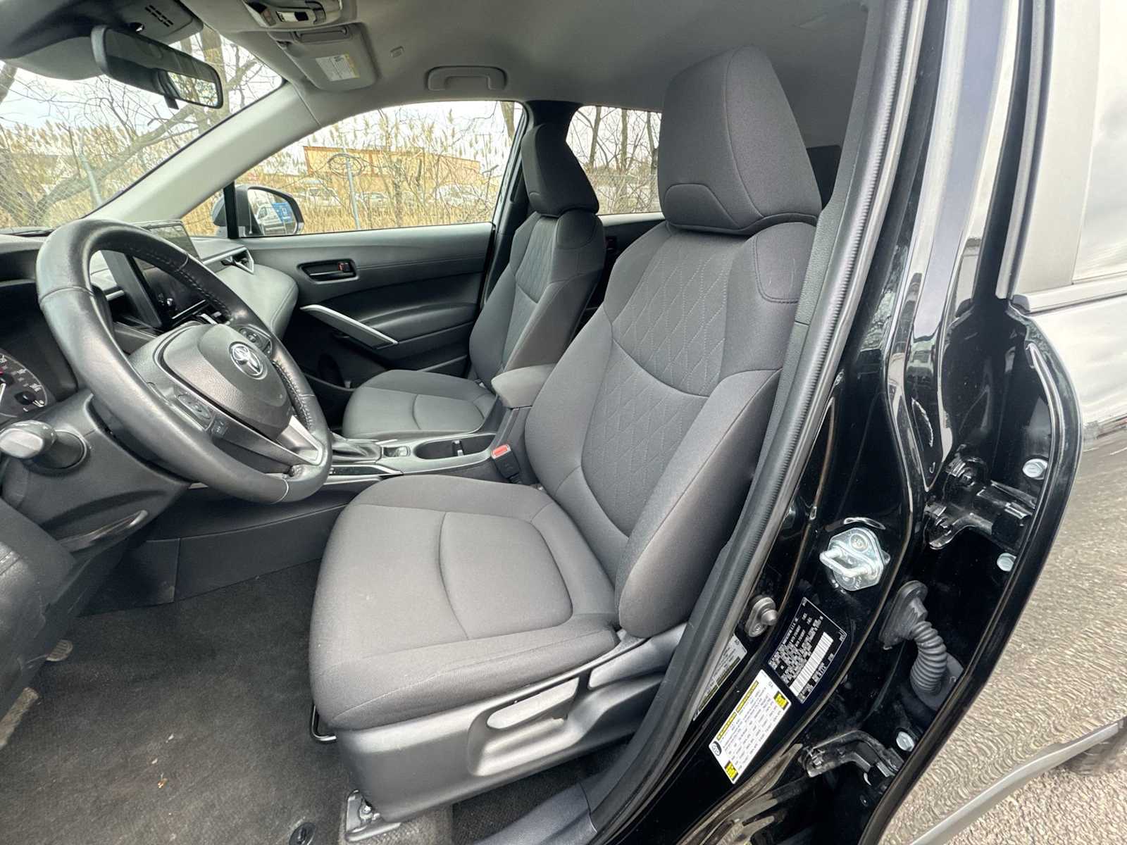 Thumbnail: 2023 Toyota Corolla Cross - 21