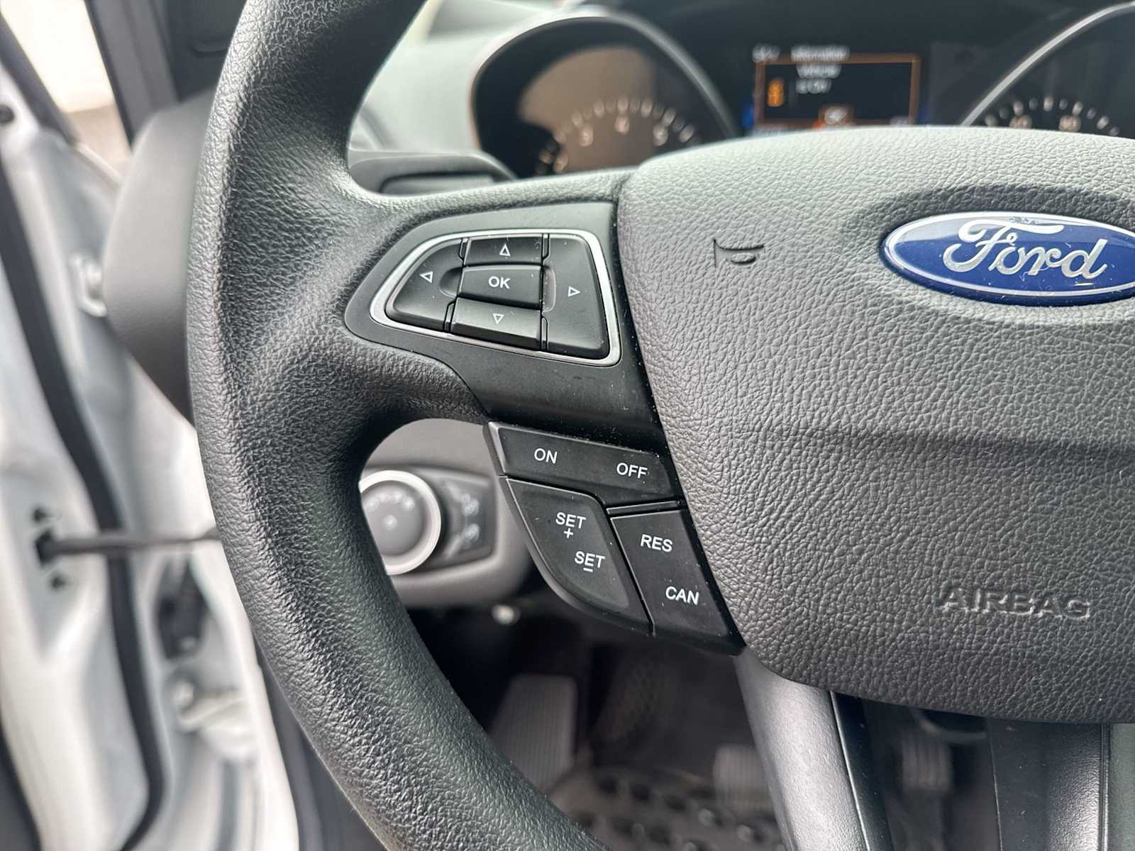 Thumbnail: 2019 Ford Escape - 24