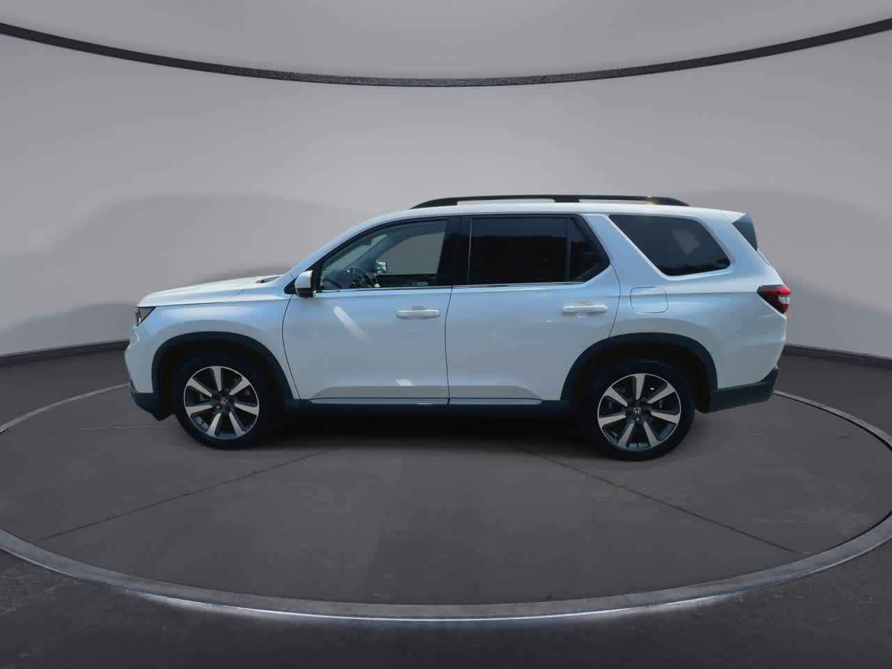 Thumbnail: 2023 Honda Pilot - 5