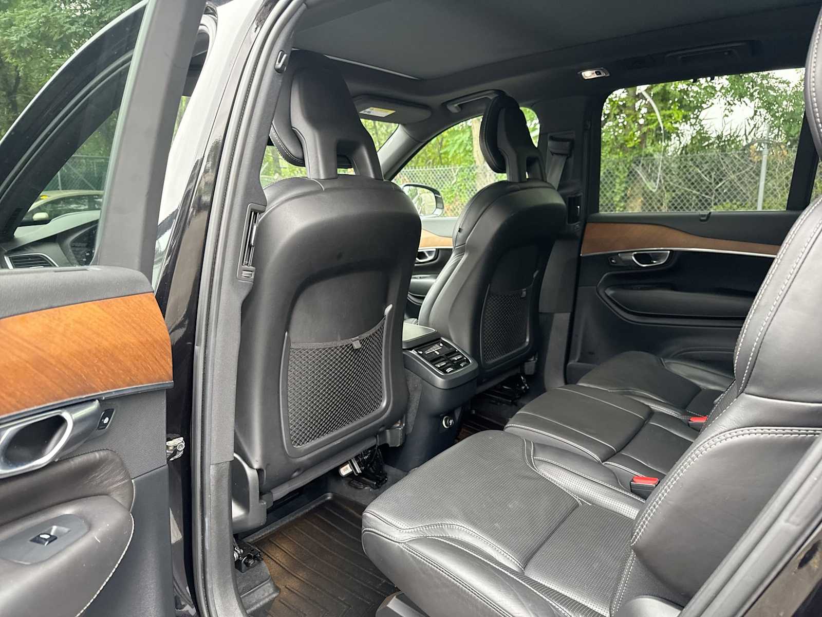 Thumbnail: 2017 Volvo XC90 - 12