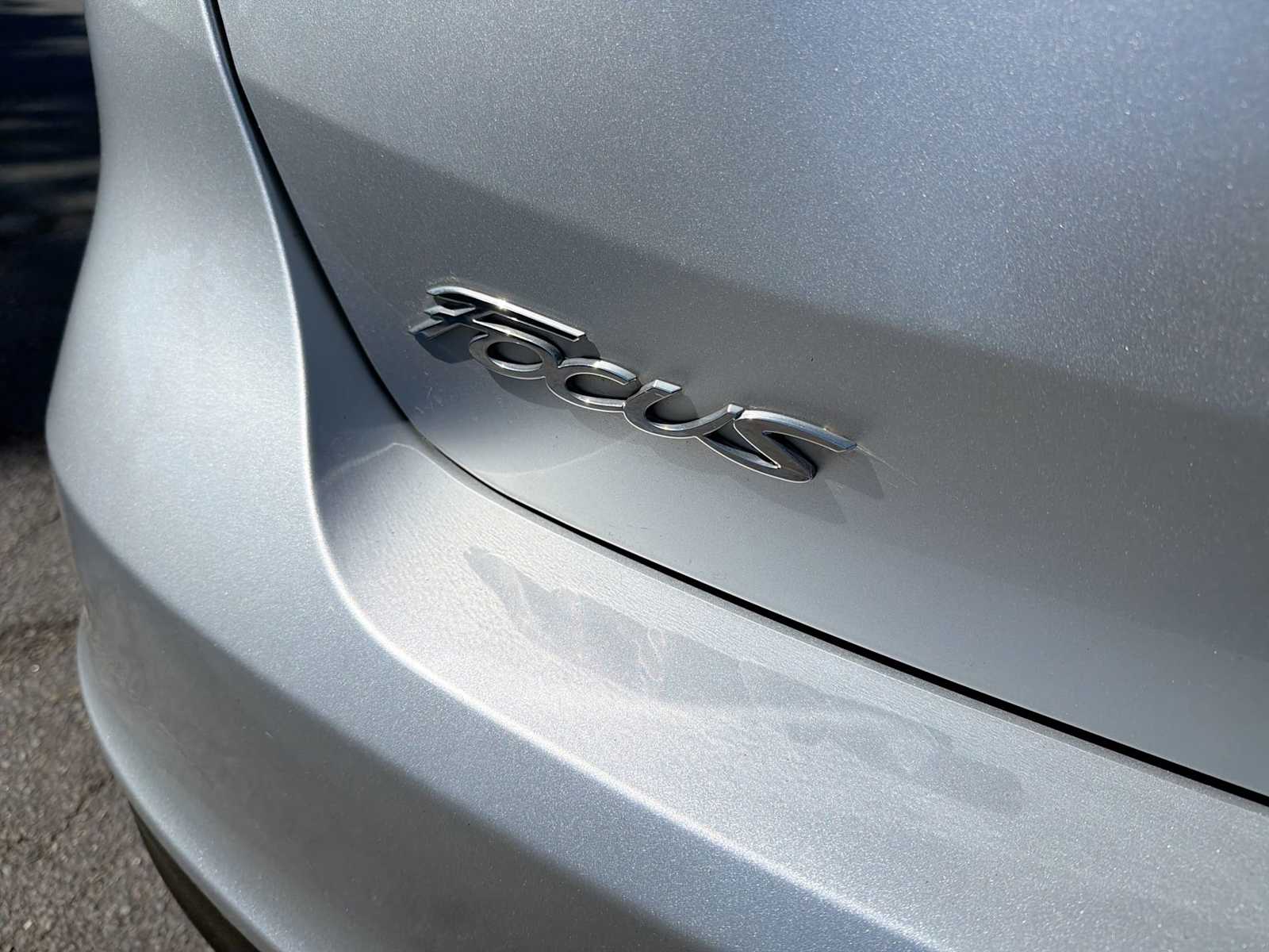 Thumbnail: 2015 Ford Focus - 18