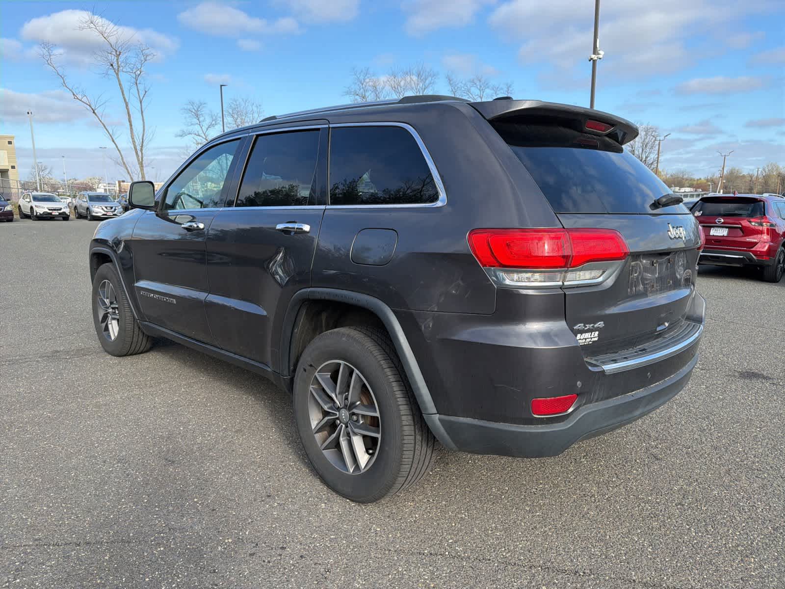 Thumbnail: 2017 Jeep Grand Cherokee - 3