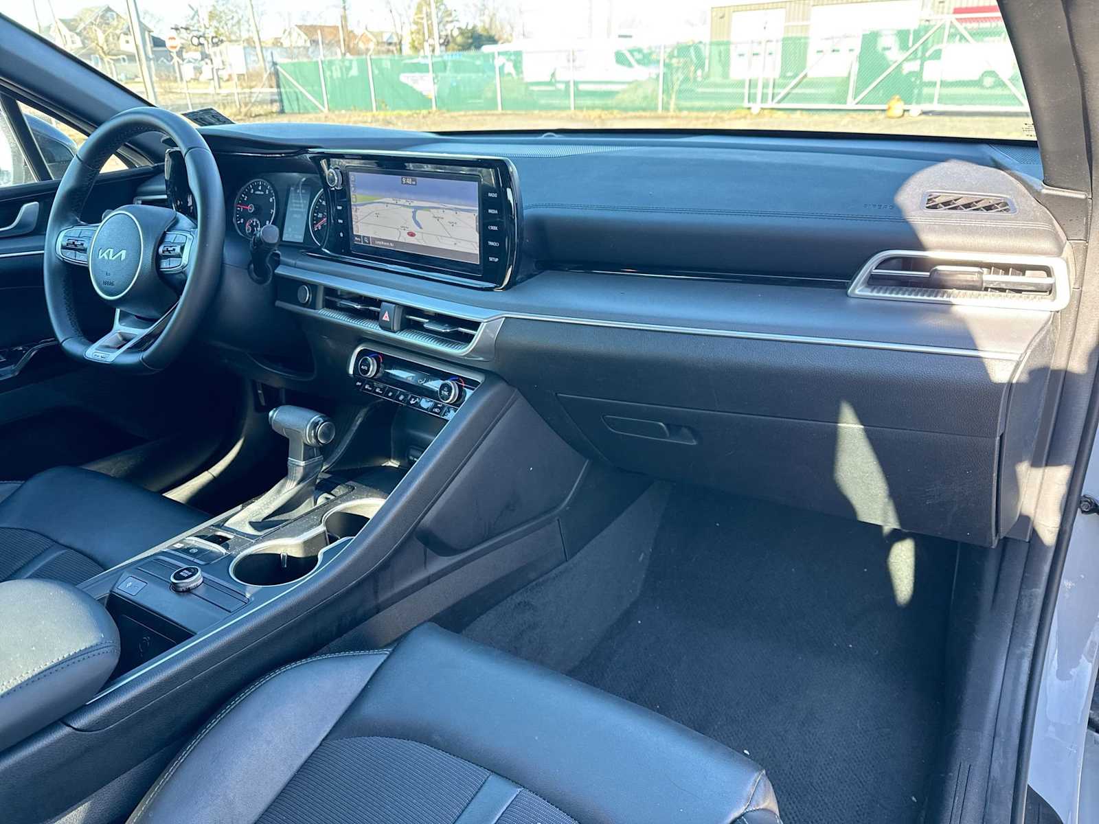 Thumbnail: 2022 Kia K5 - 16