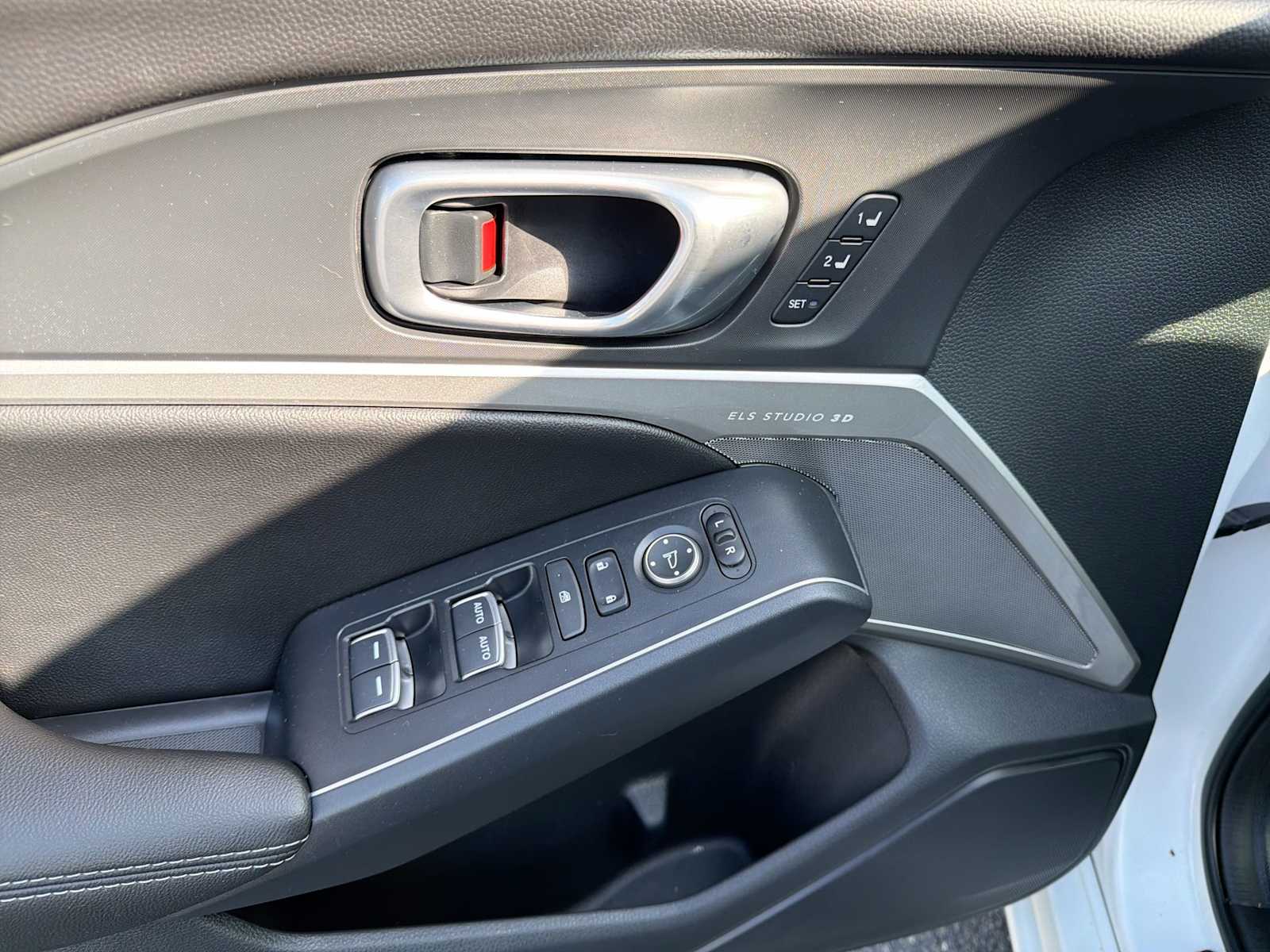 Thumbnail: 2023 Acura Integra - 22