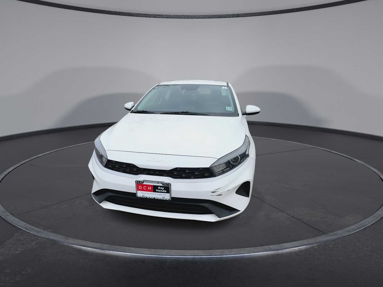 Thumbnail: 2022 Kia Forte - 3