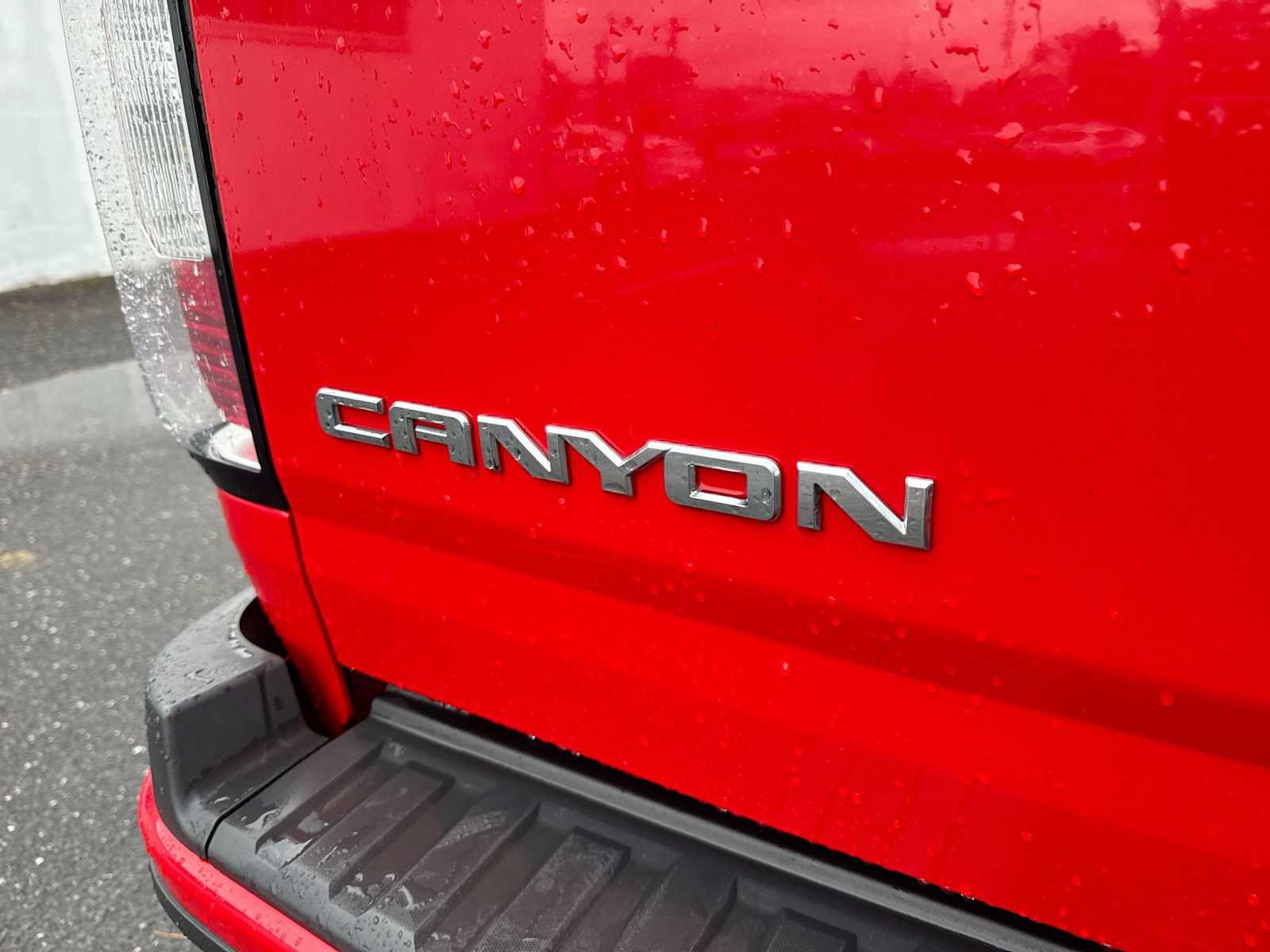Thumbnail: 2016 GMC Canyon - 16