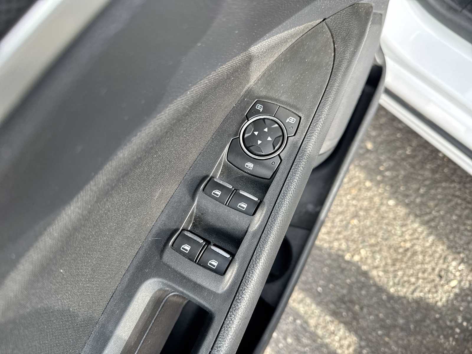 Thumbnail: 2020 Ford Fusion - 22