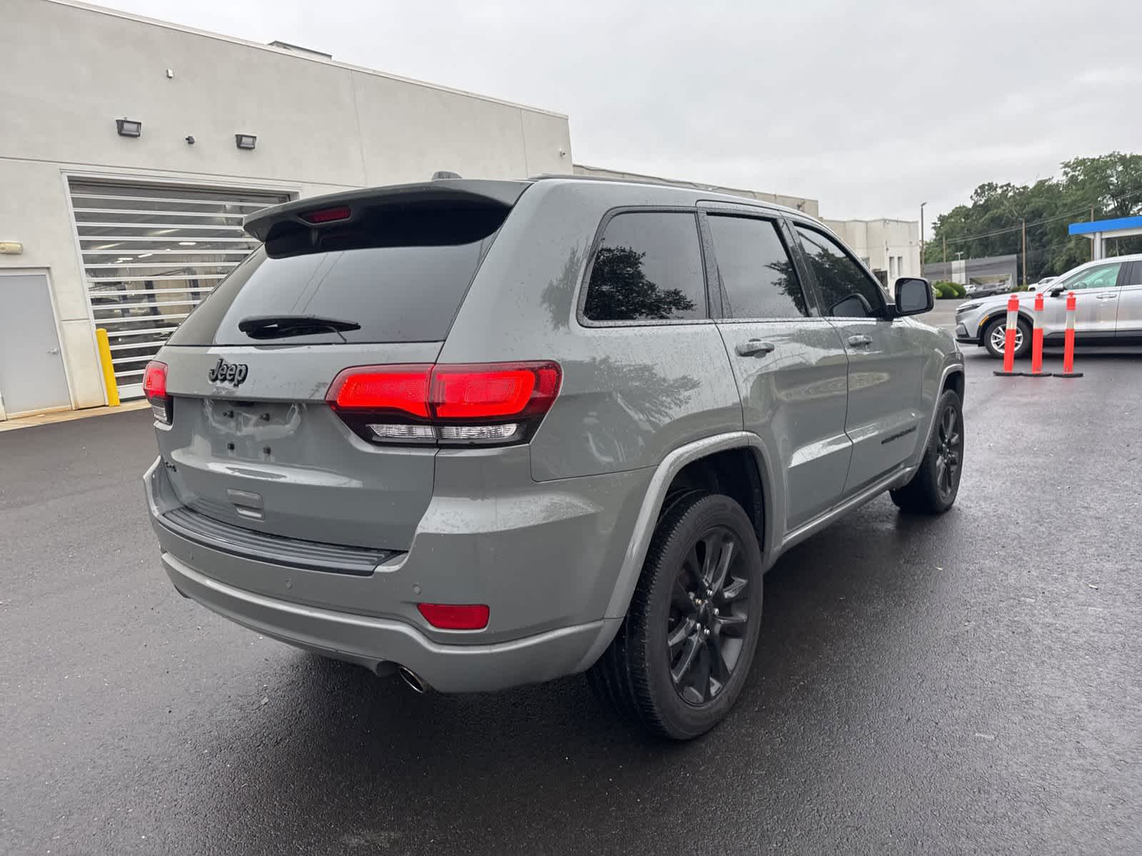 Thumbnail: 2020 Jeep Grand Cherokee - 5
