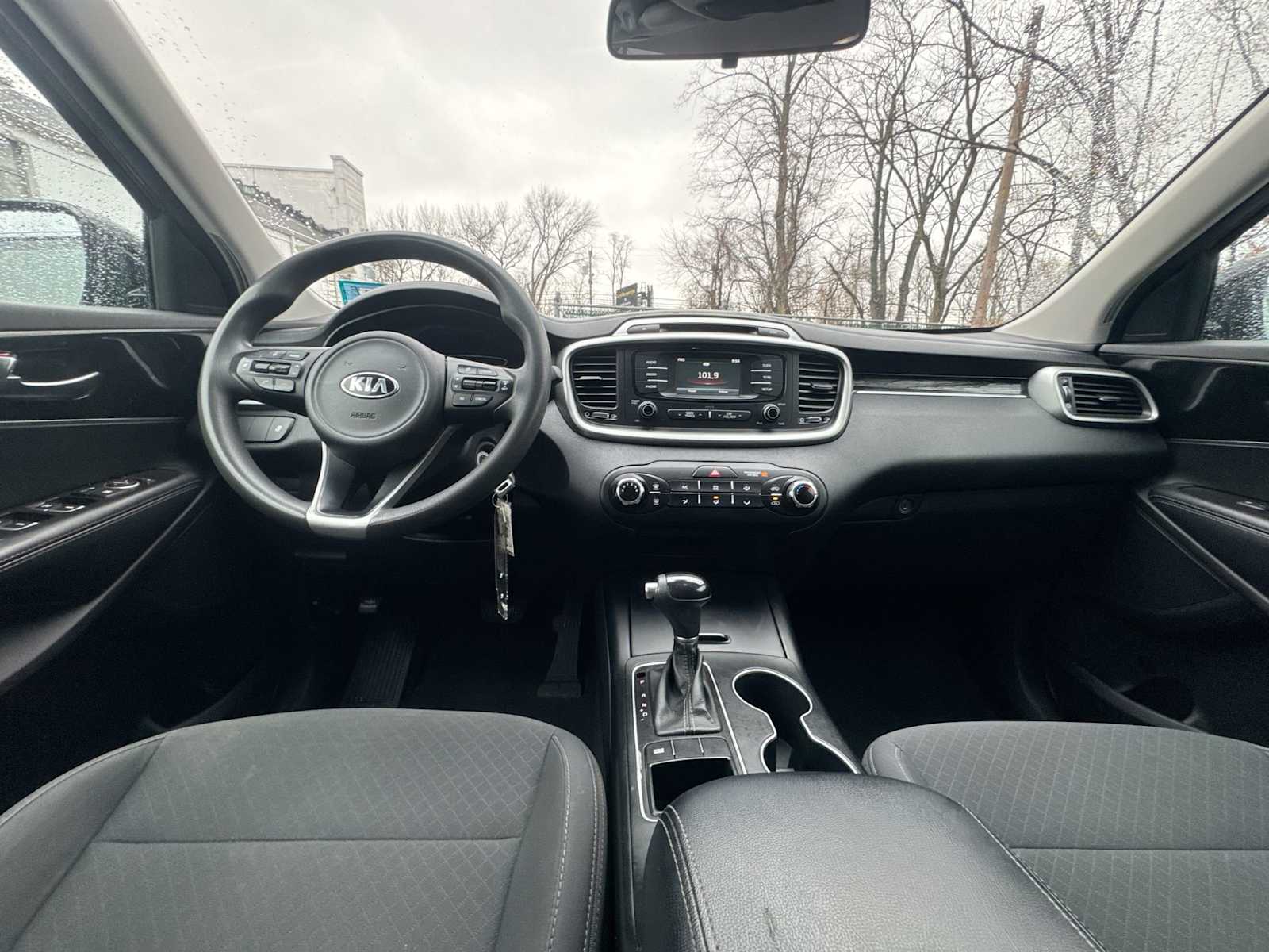 Thumbnail: 2017 Kia Sorento - 20