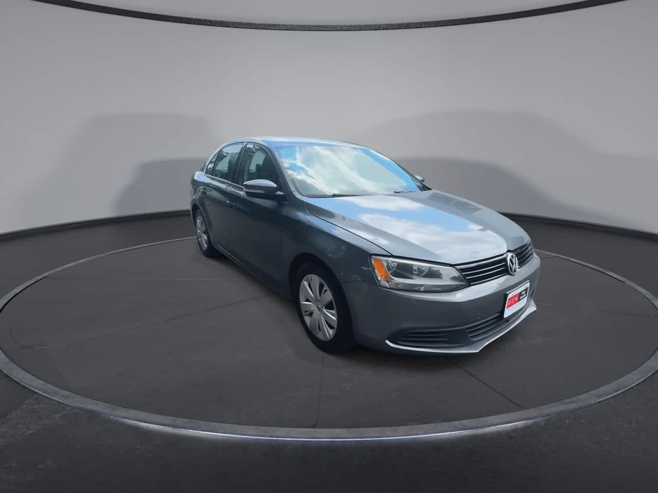 Thumbnail: 2011 Volkswagen Jetta - 2
