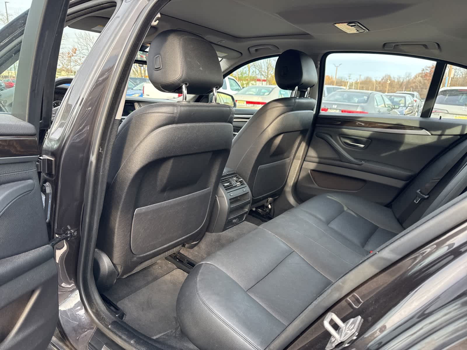 Thumbnail: 2016 BMW 5 Series - 9