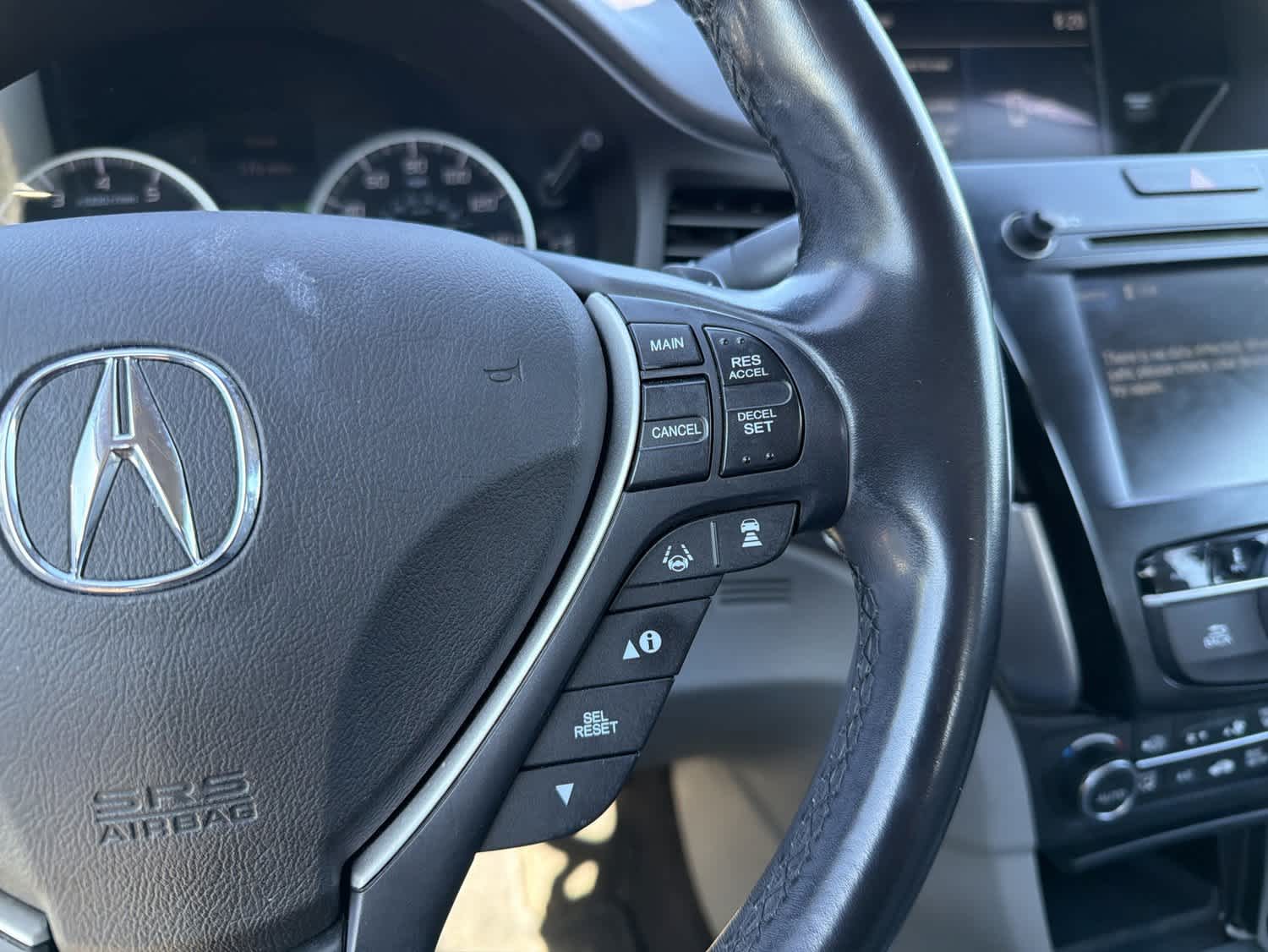 Thumbnail: 2020 Acura ILX - 17