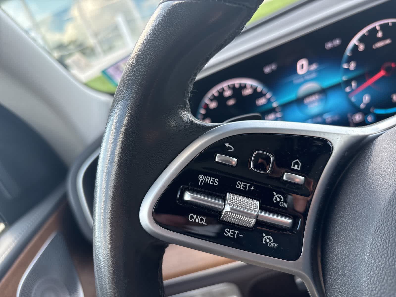 Thumbnail: 2020 Mercedes-Benz GLE - 13