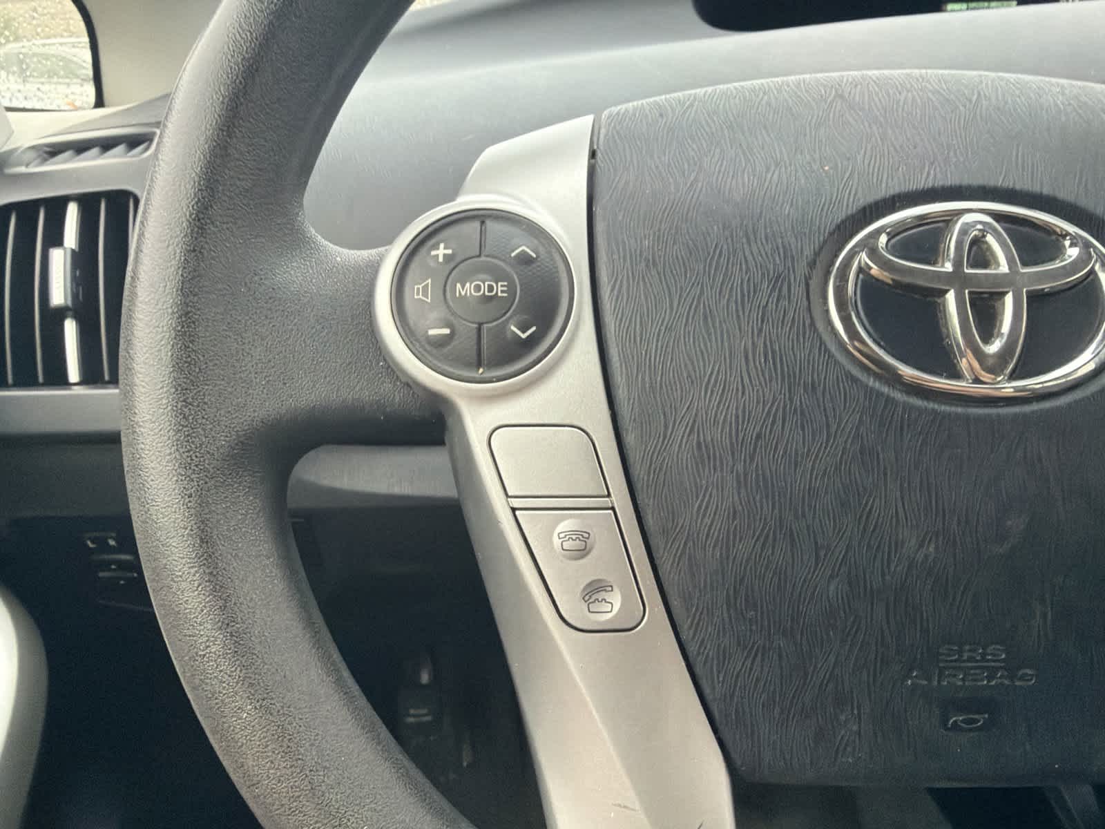 Thumbnail: 2013 Toyota Prius - 16