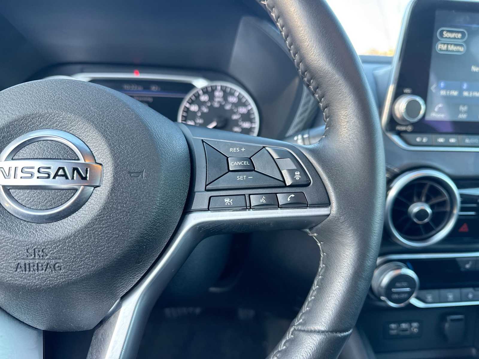 Thumbnail: 2023 Nissan Sentra - 25