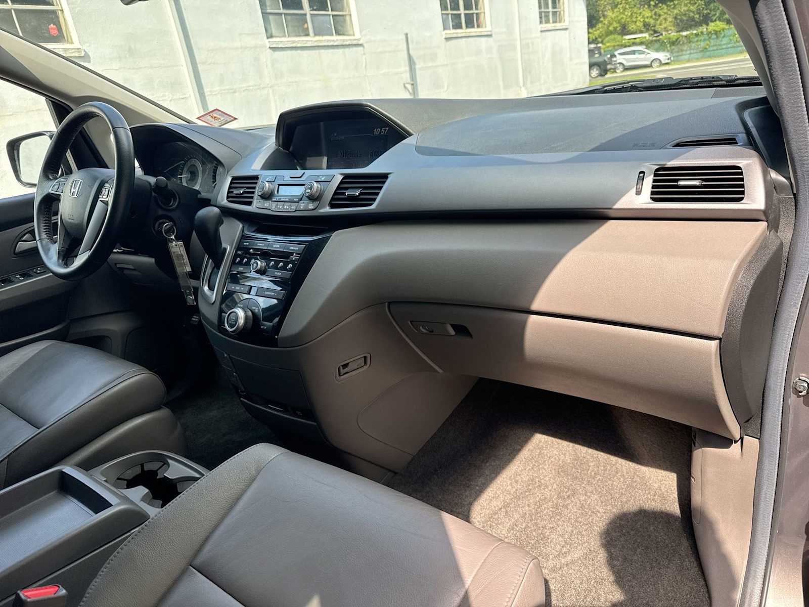 Thumbnail: 2013 Honda Odyssey - 16