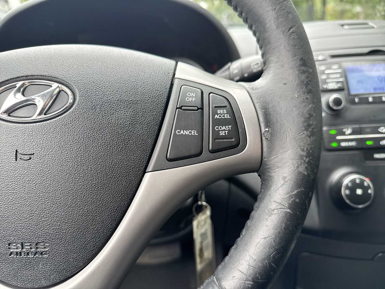 Thumbnail: 2012 Hyundai Elantra - 26