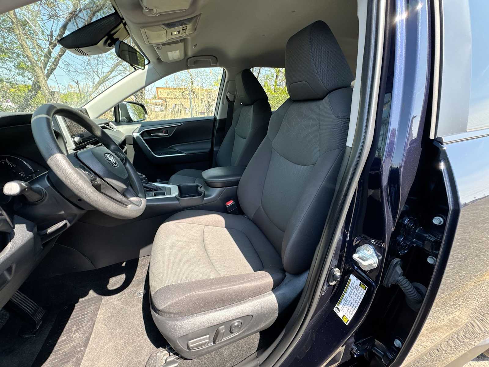 2024 Toyota RAV4 XLE 21