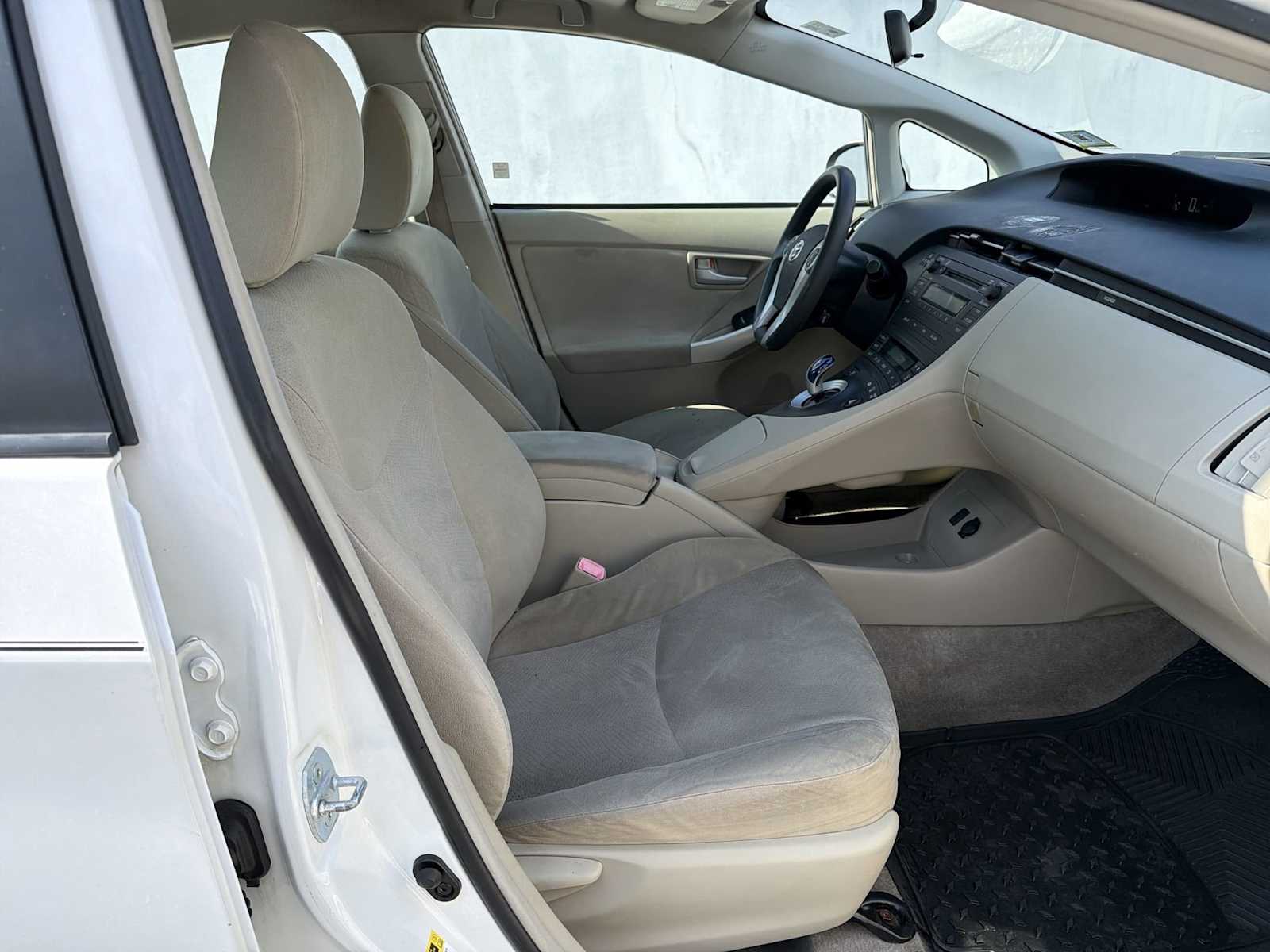 Thumbnail: 2010 Toyota Prius - 15