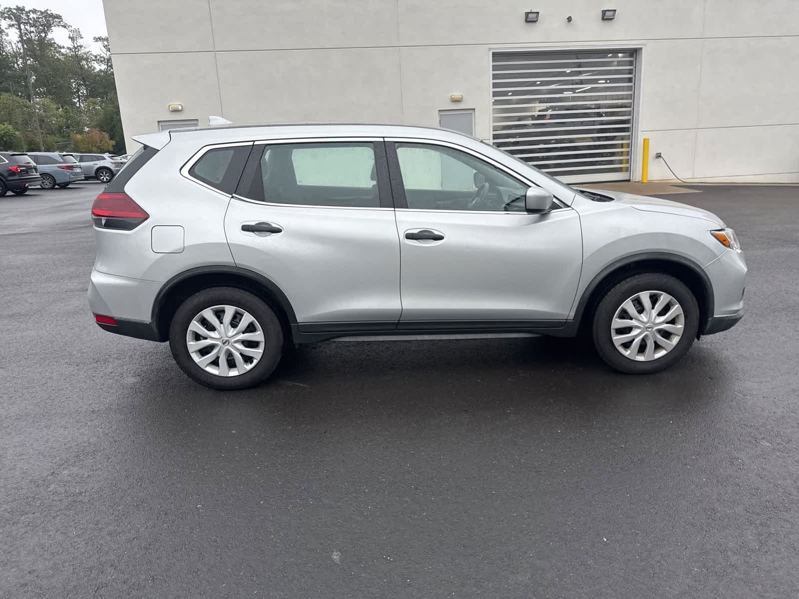 Thumbnail: 2019 Nissan Rogue - 6