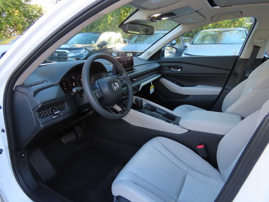 New 2025 Honda Accord SE Sedan