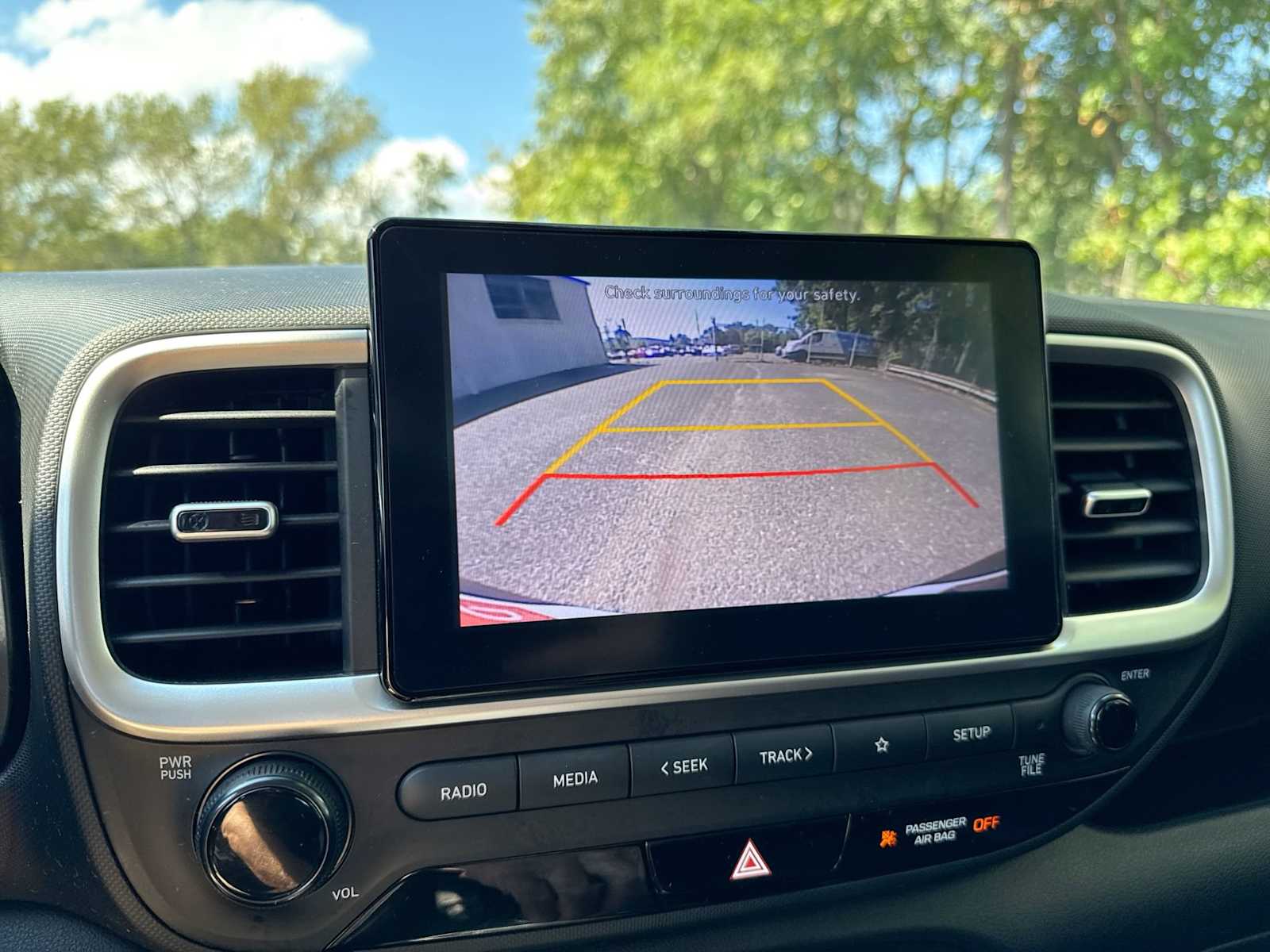 Thumbnail: 2022 Hyundai Venue - 28