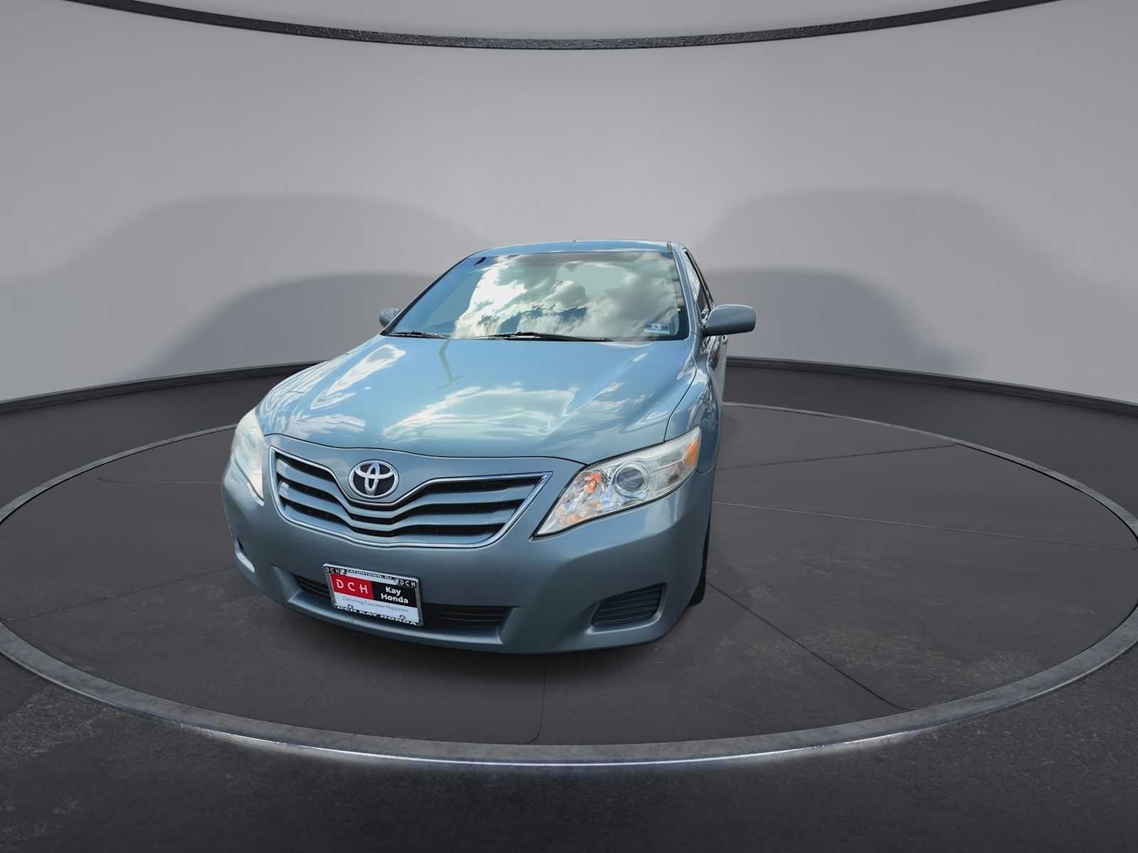 Thumbnail: 2011 Toyota Camry - 3