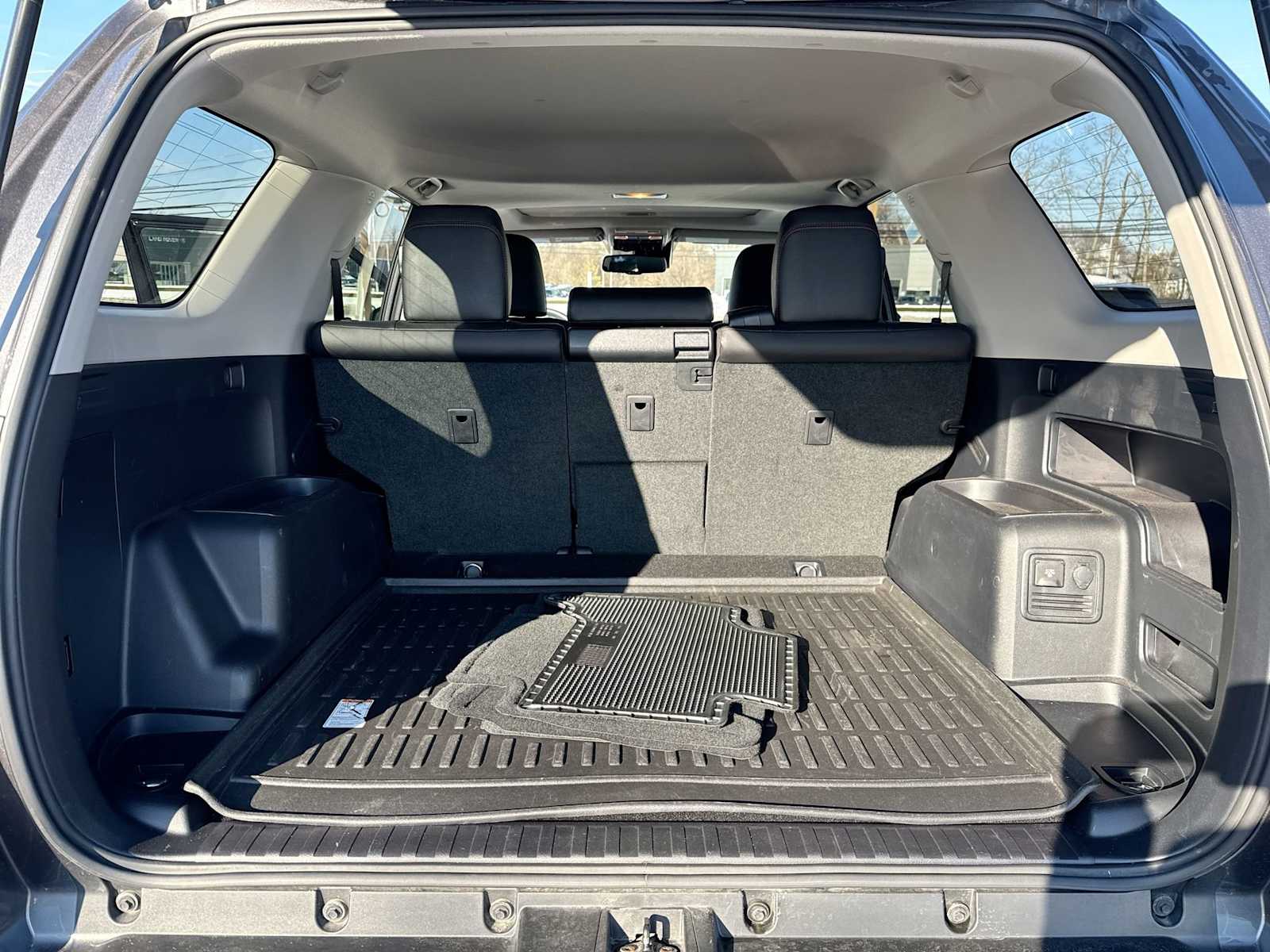 Thumbnail: 2022 Toyota 4Runner - 33