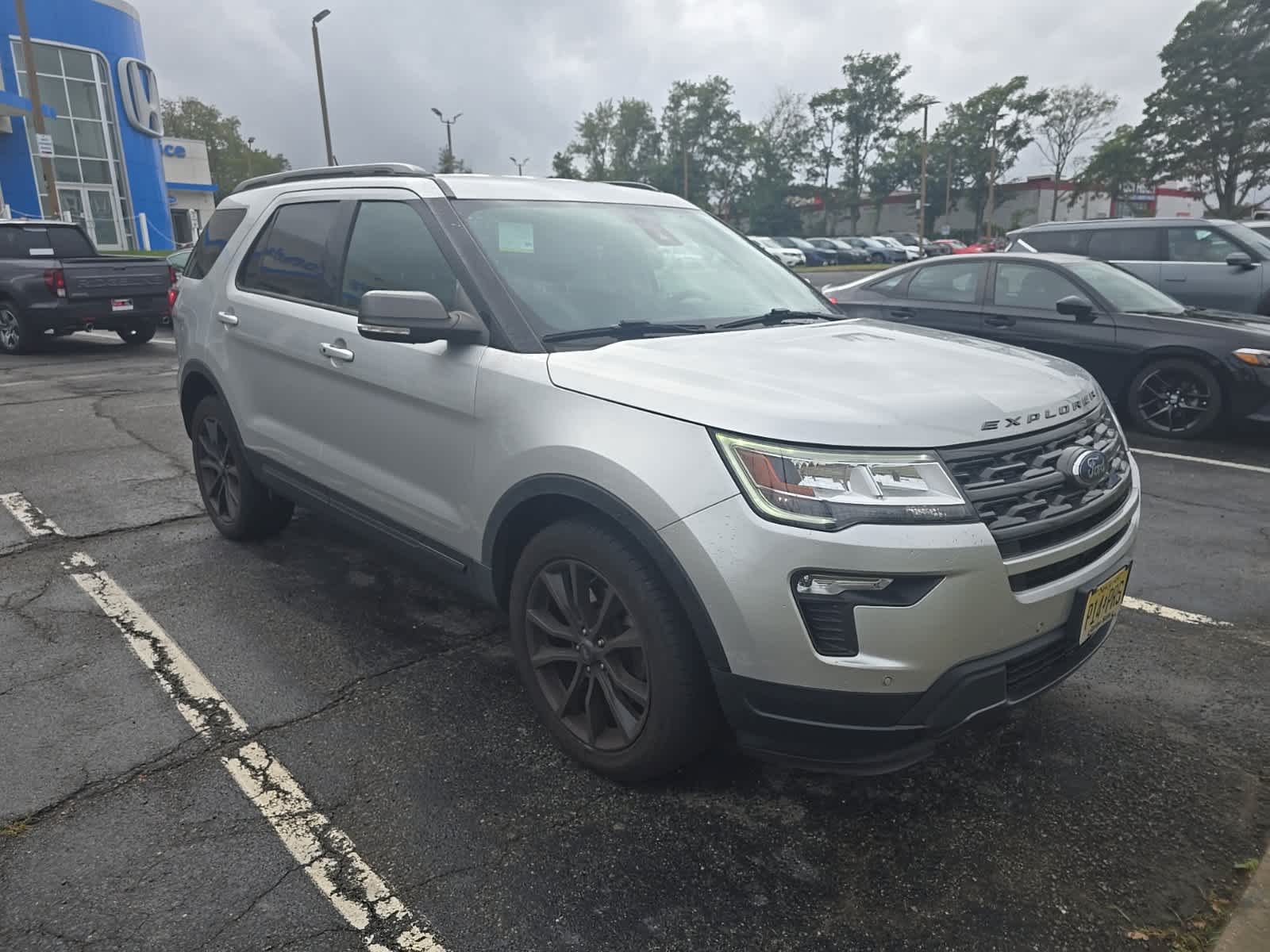 Thumbnail: 2019 Ford Explorer - 3