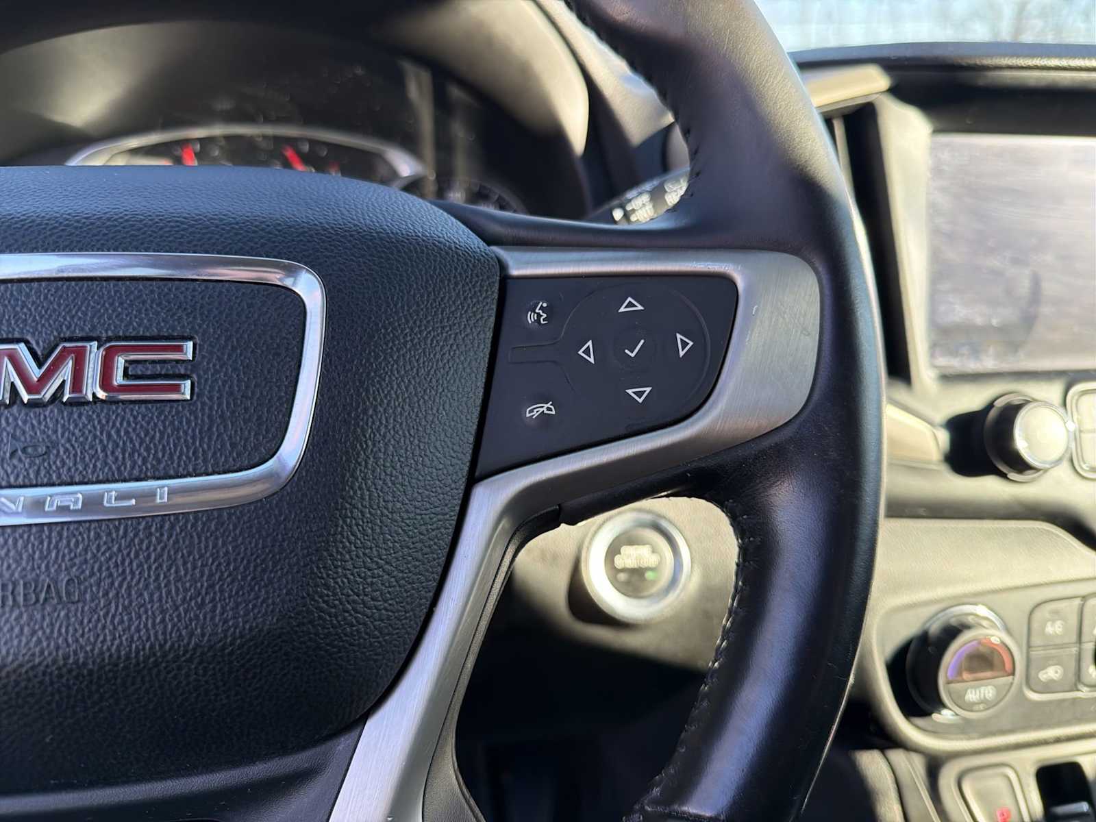 Thumbnail: 2019 GMC Terrain - 26