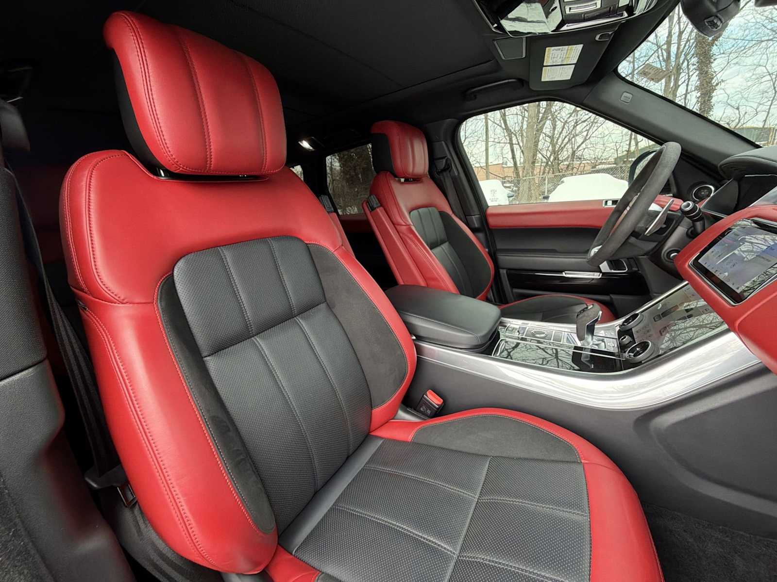 Thumbnail: 2020 Land Rover Range Rover Sport - 17