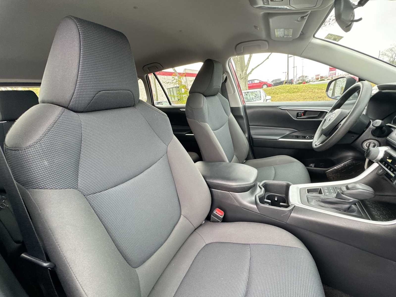 Thumbnail: 2023 Toyota RAV4 - 17