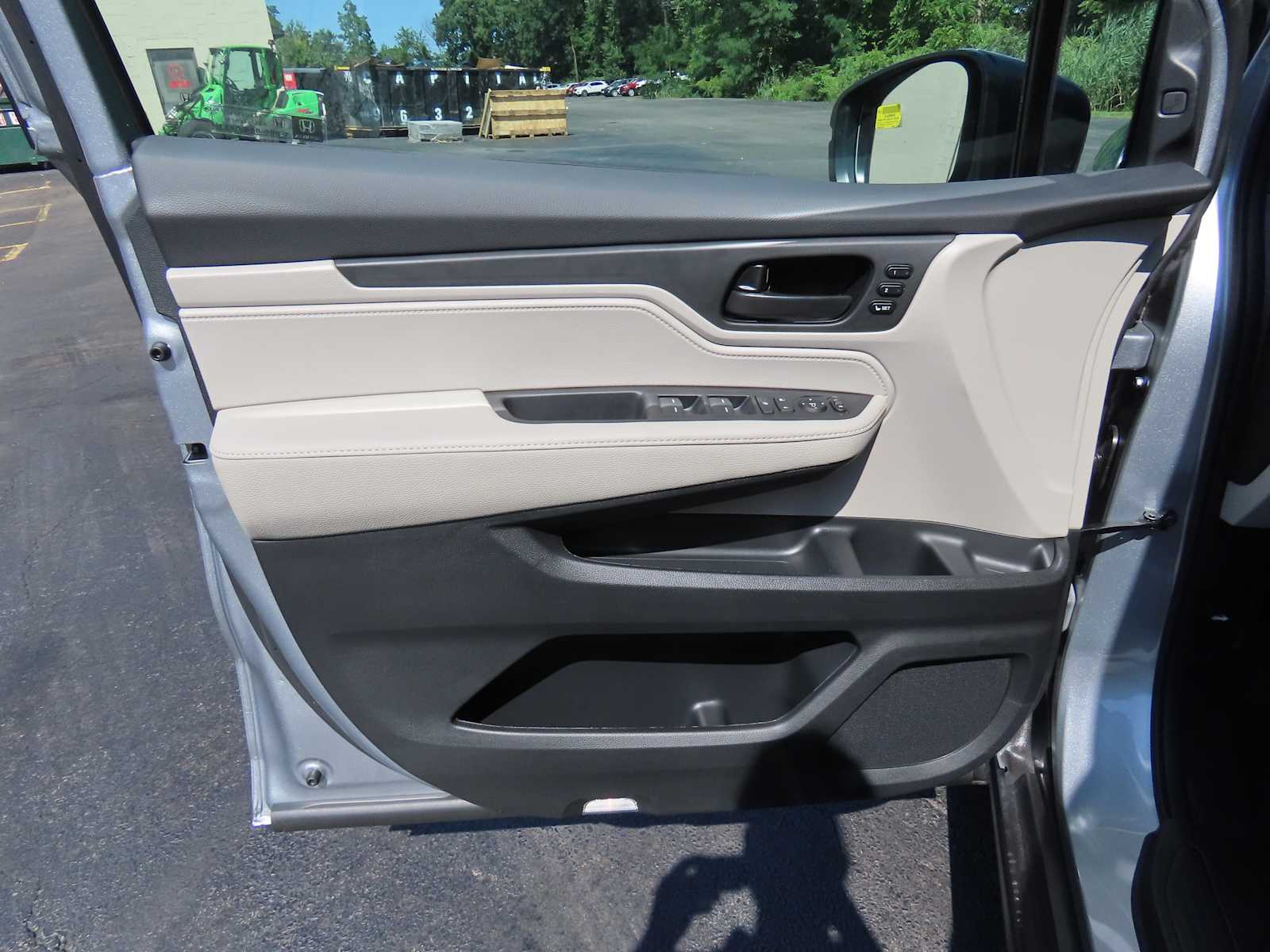 Thumbnail: 2026 Honda Odyssey - 16