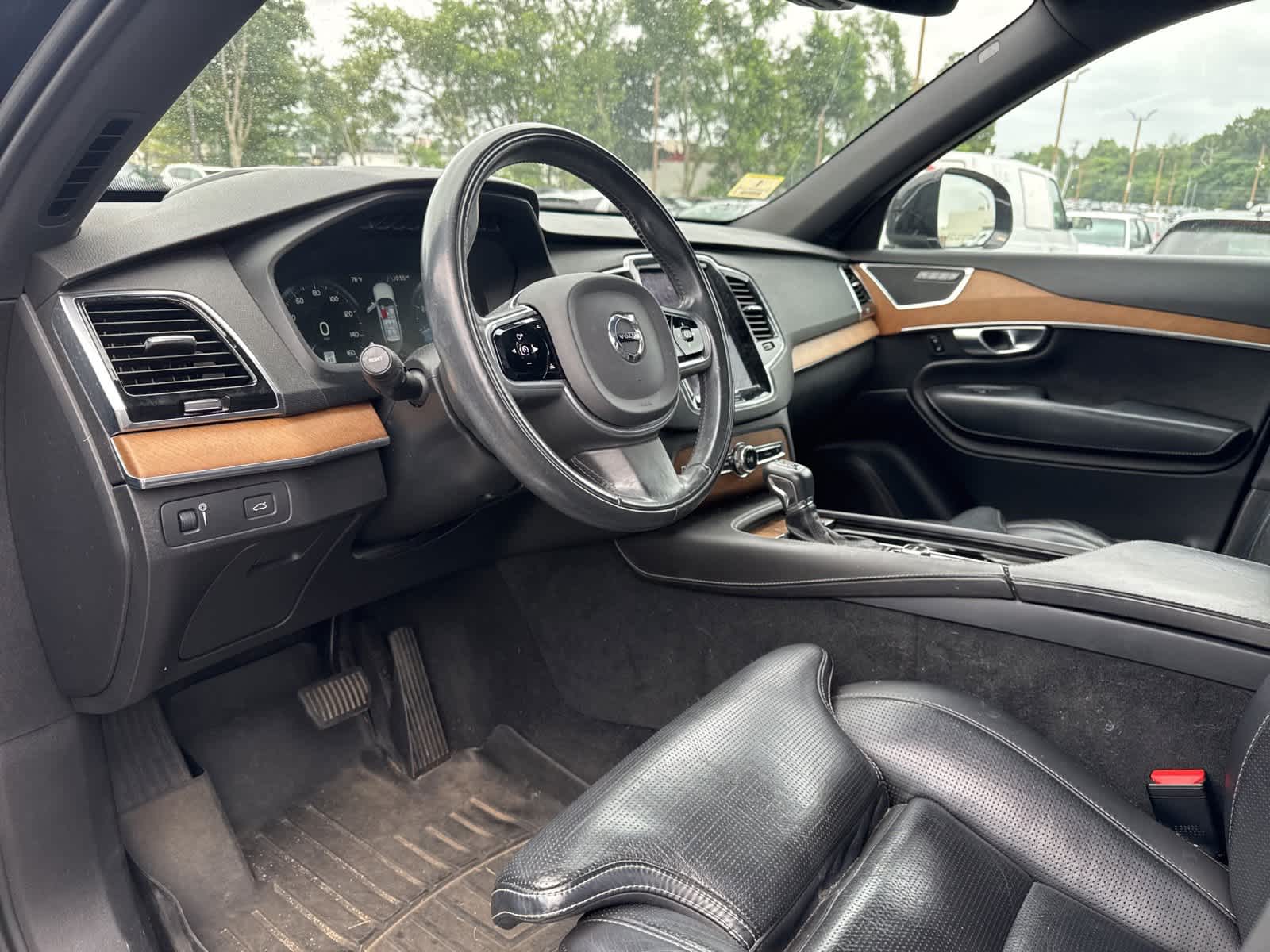 Thumbnail: 2017 Volvo XC90 - 11