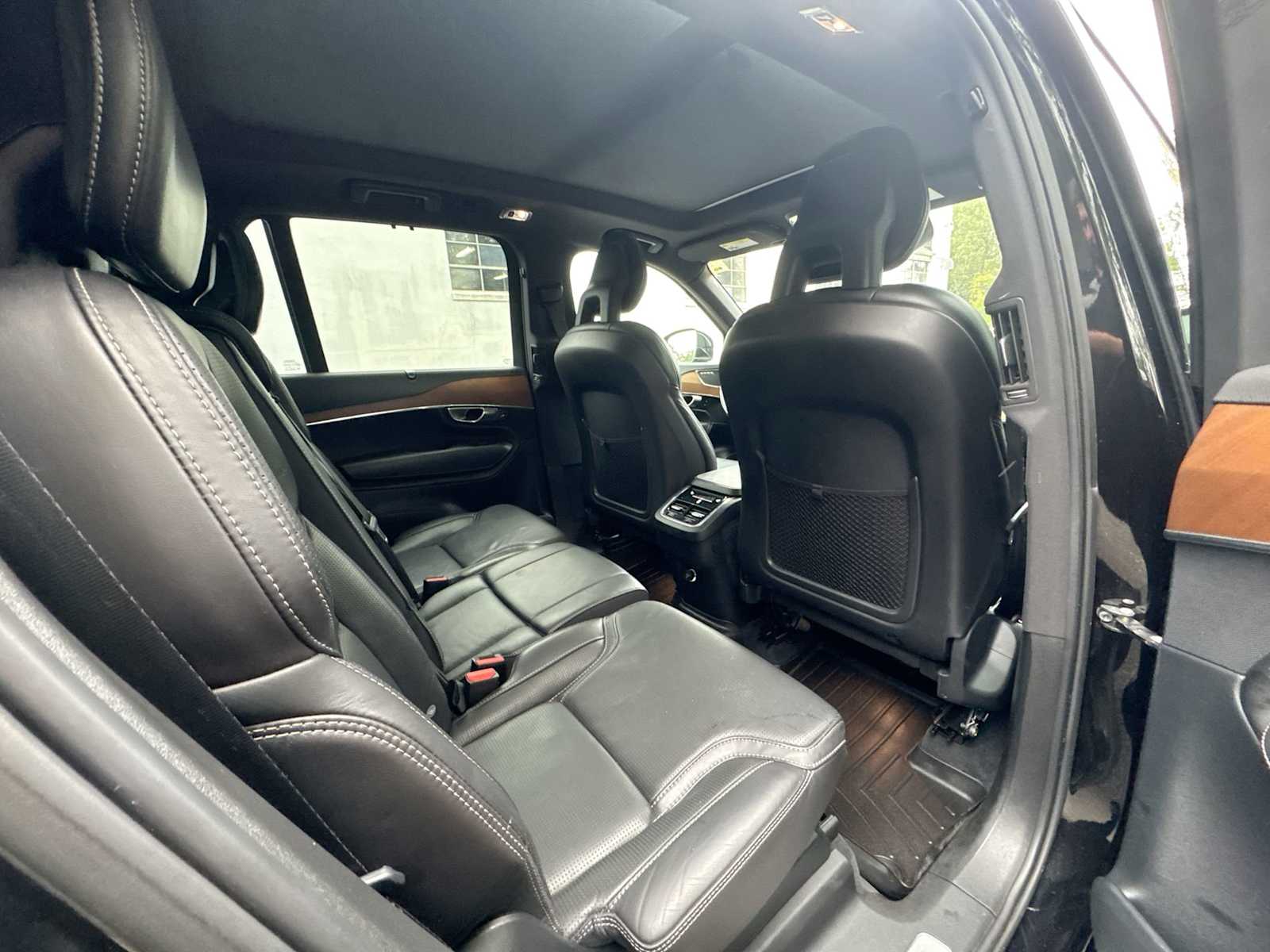 Thumbnail: 2017 Volvo XC90 - 14