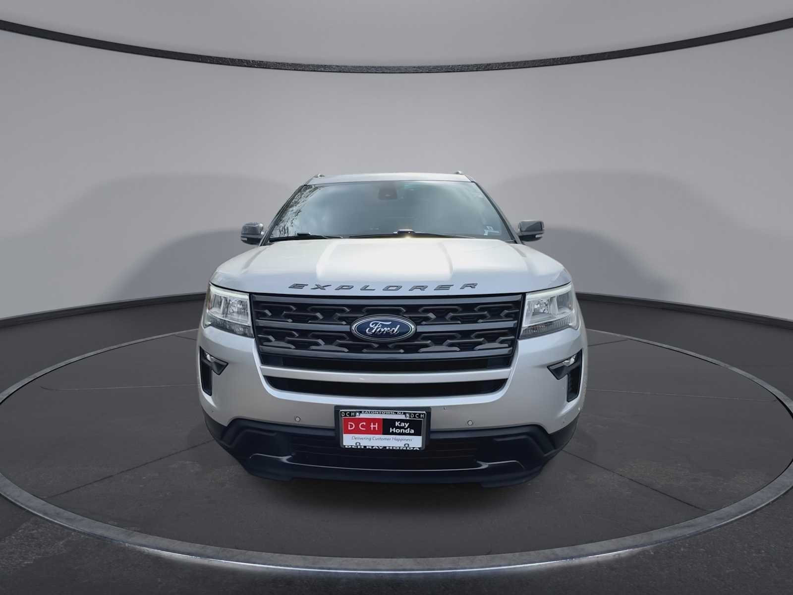 Thumbnail: 2019 Ford Explorer - 3