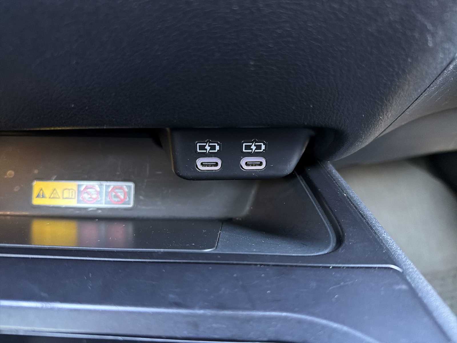 Thumbnail: 2023 Lexus UX - 28