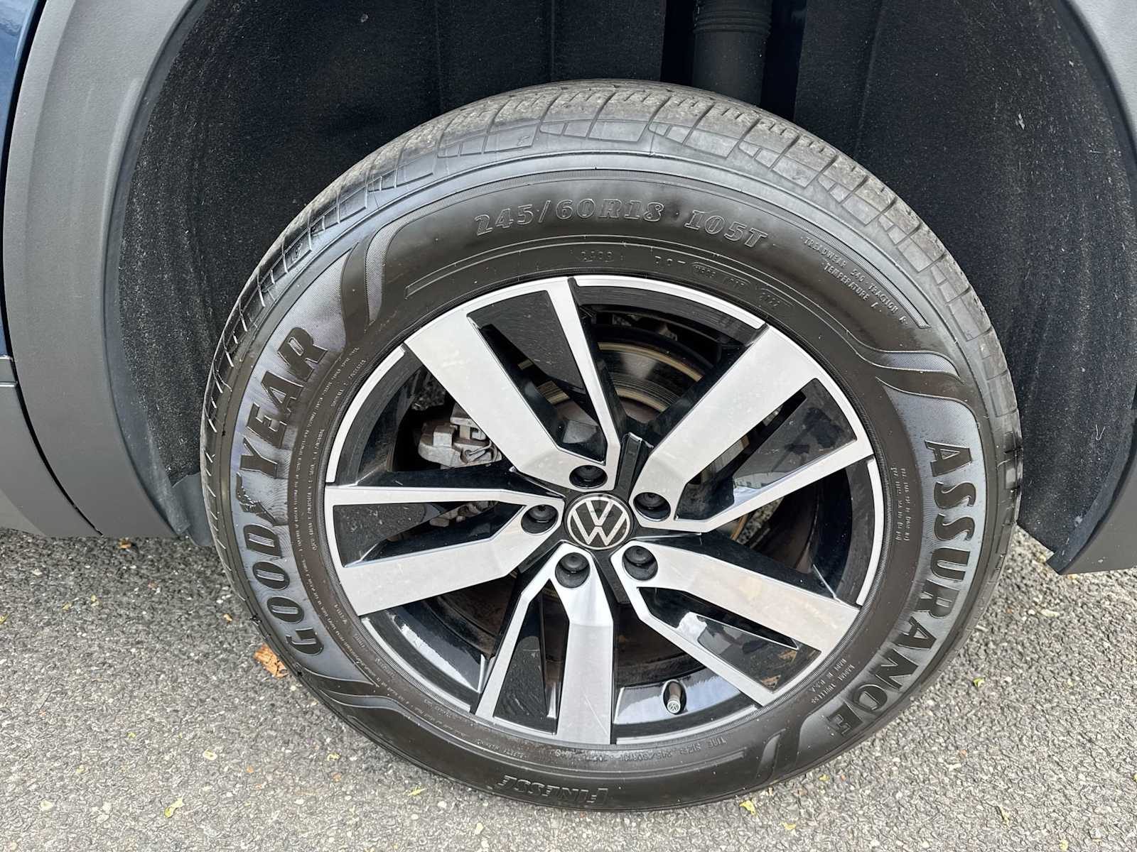 Thumbnail: 2022 Volkswagen Atlas - 19